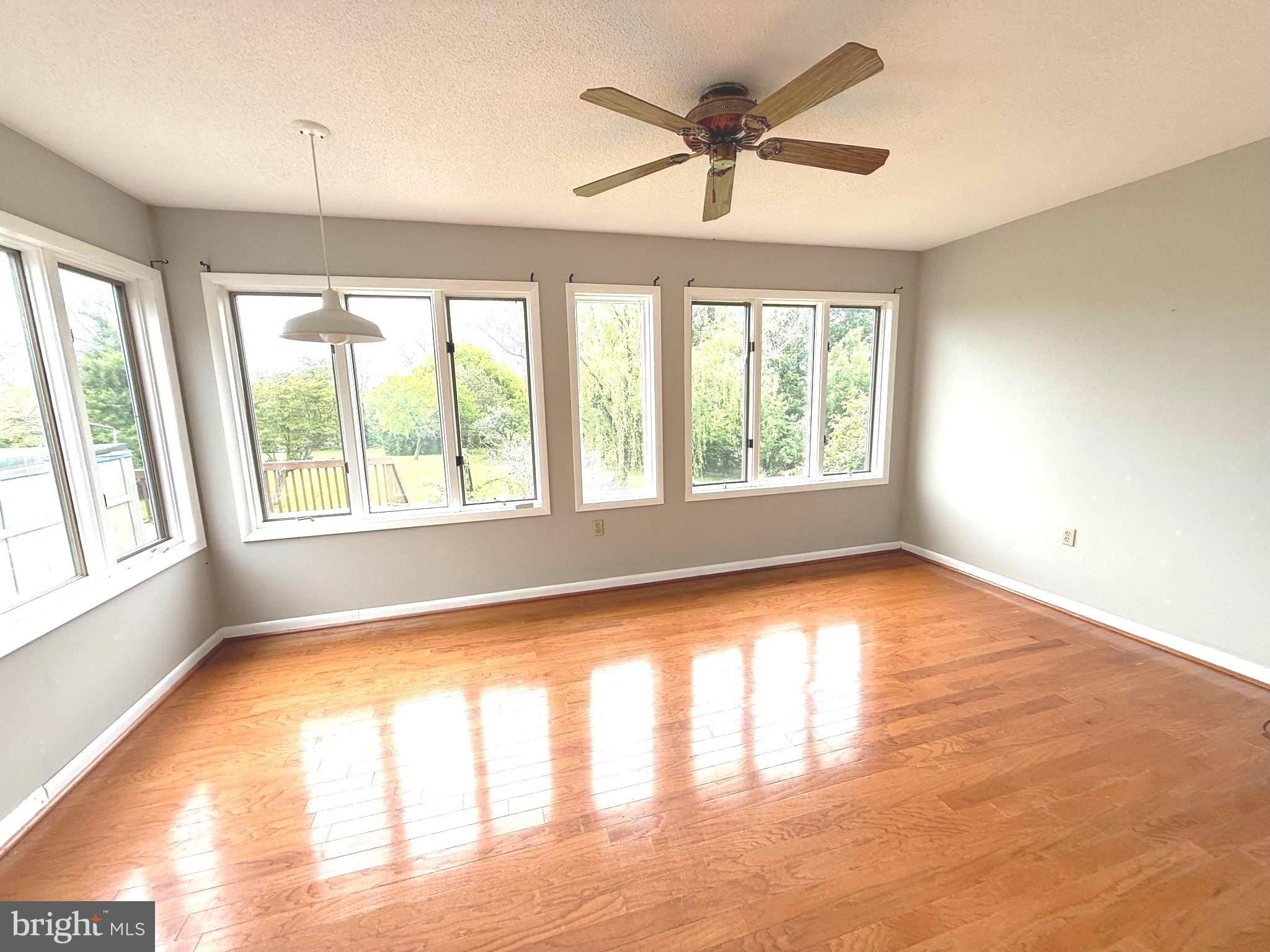 WINFIELD - Residential