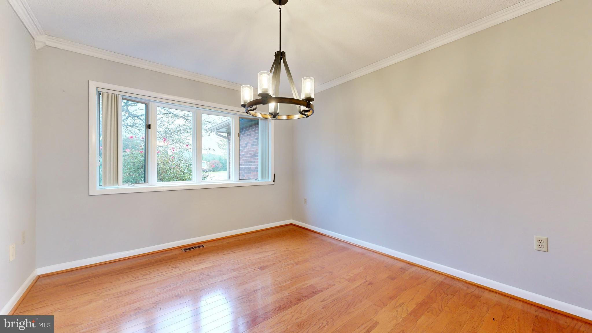 WINFIELD - Residential