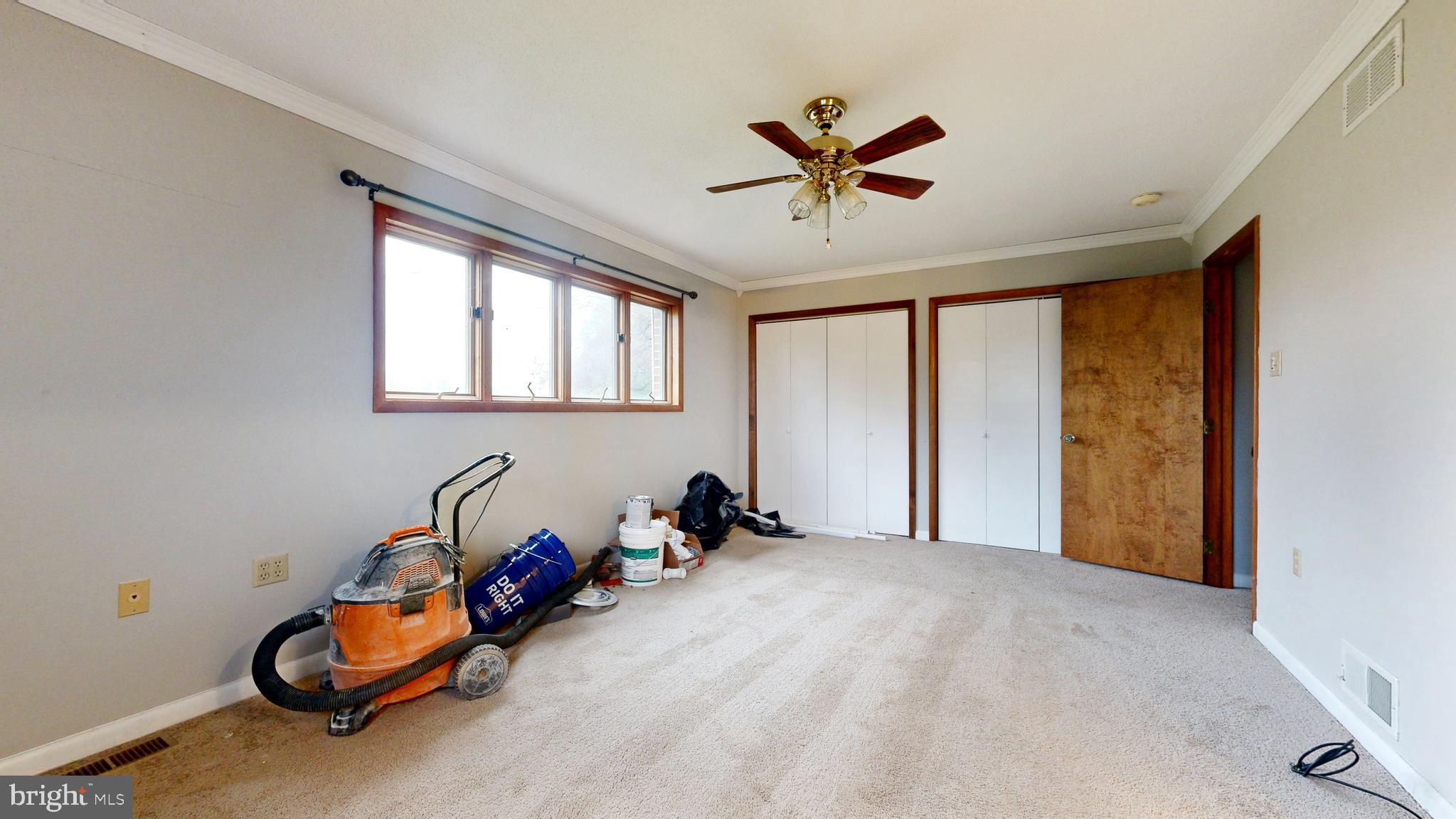 WINFIELD - Residential