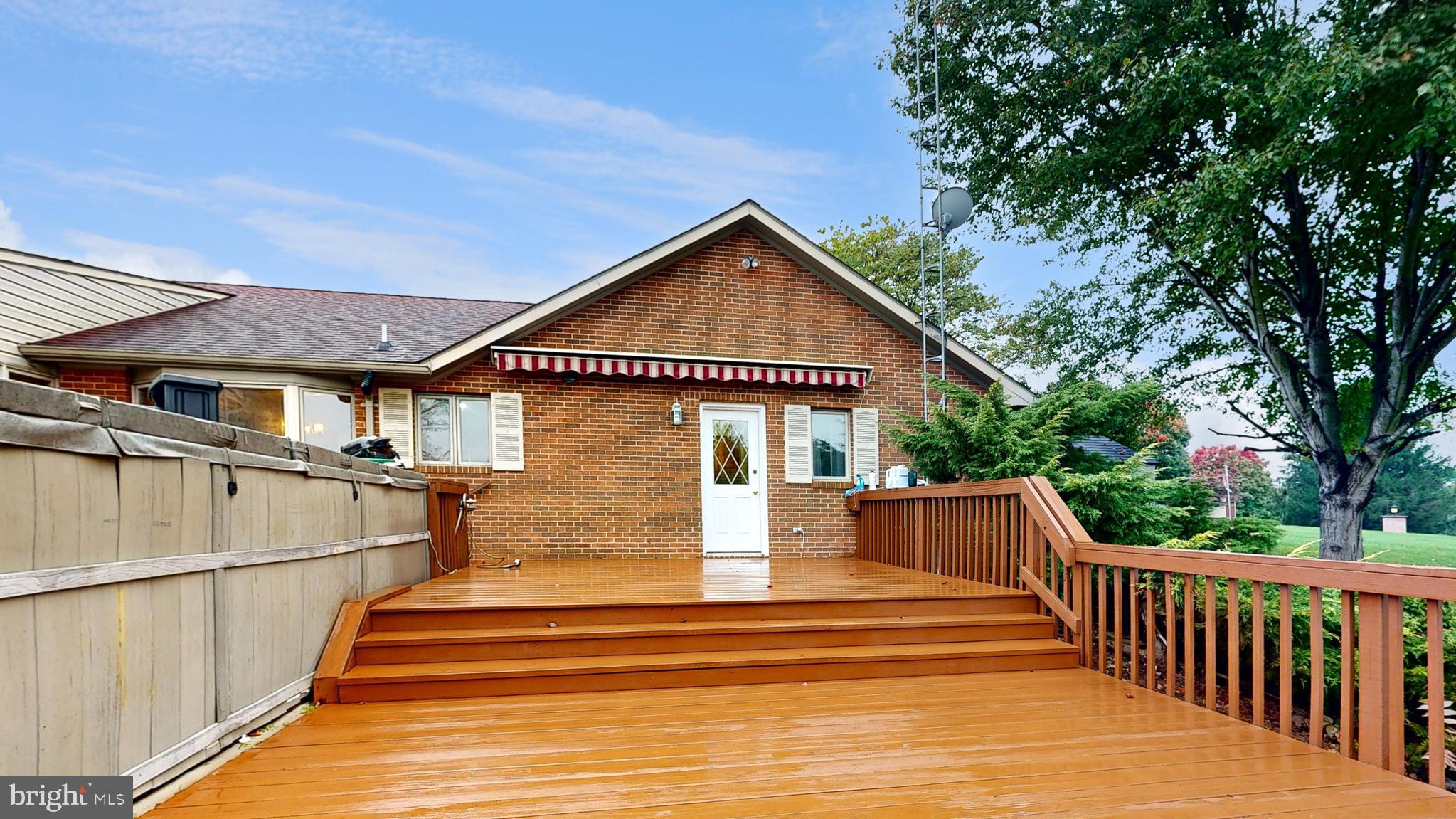 WINFIELD - Residential