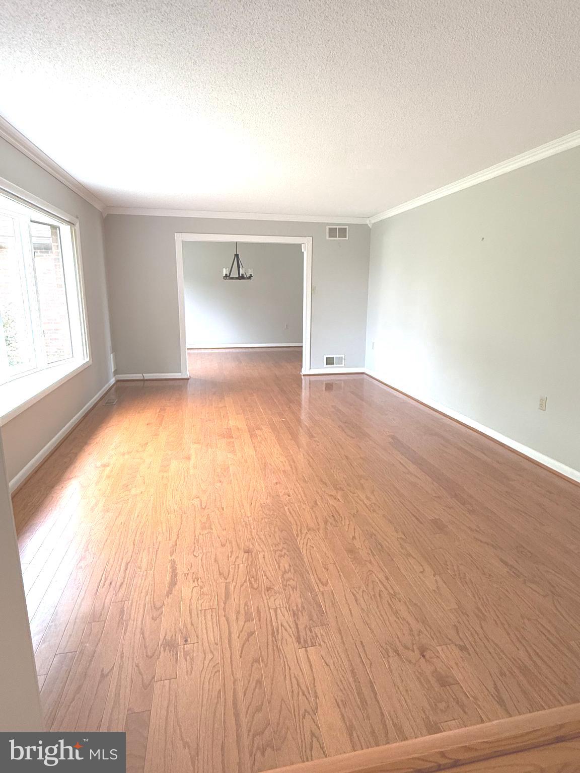 WINFIELD - Residential