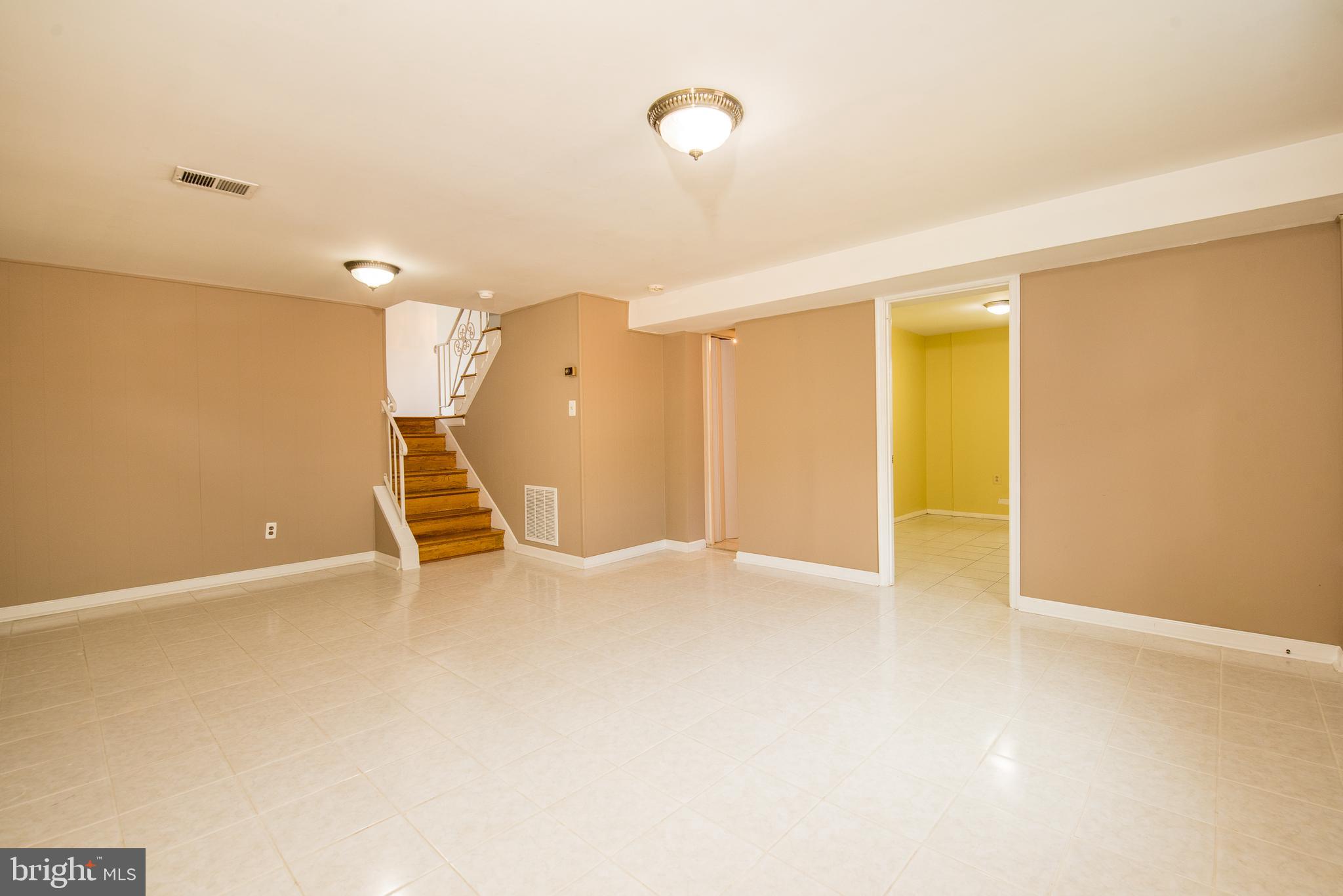 KEMP MILL HILLS - Residential