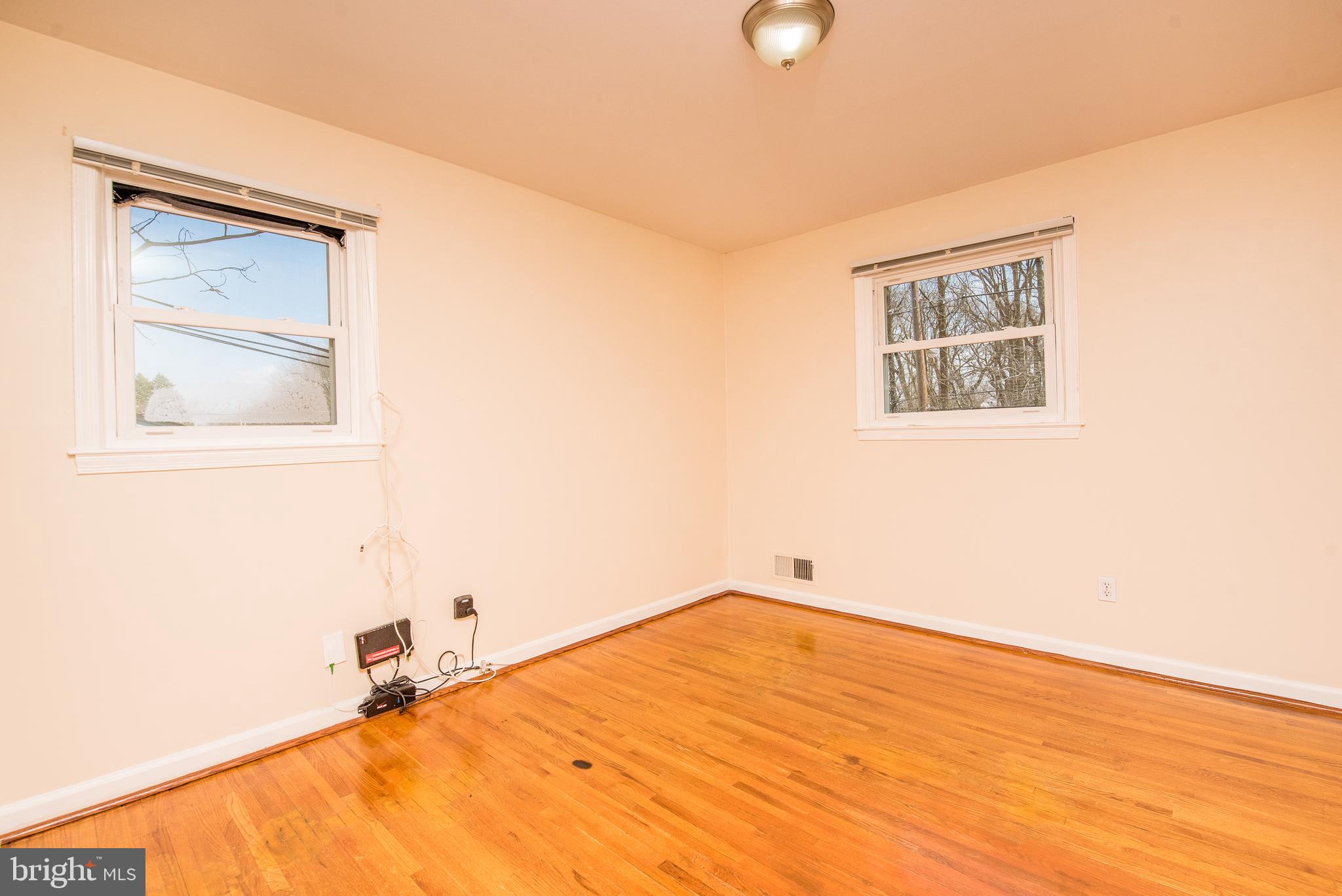 KEMP MILL HILLS - Residential