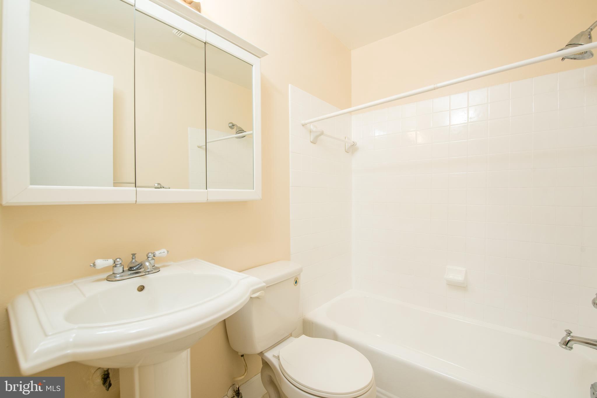 KEMP MILL HILLS - Residential