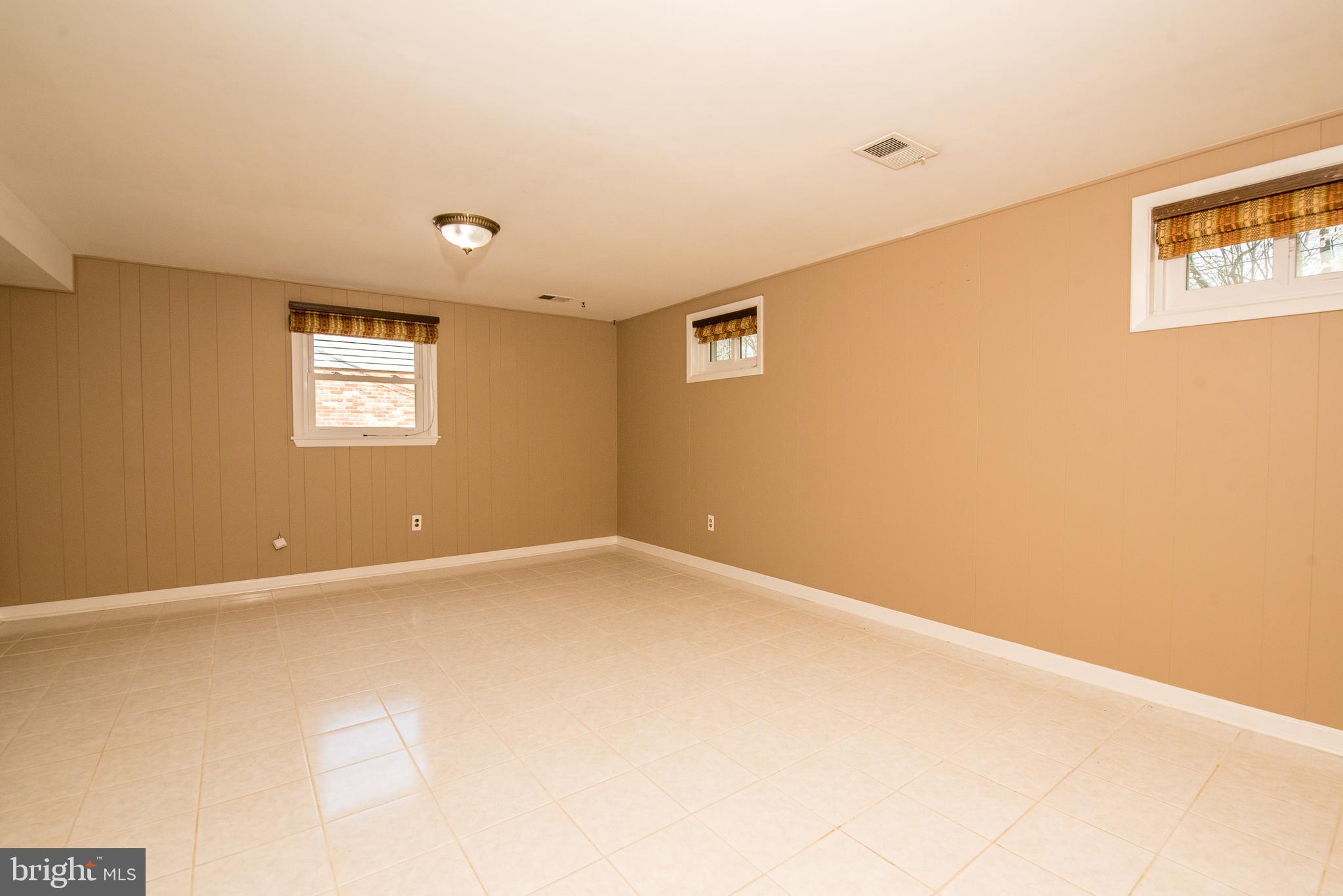 KEMP MILL HILLS - Residential