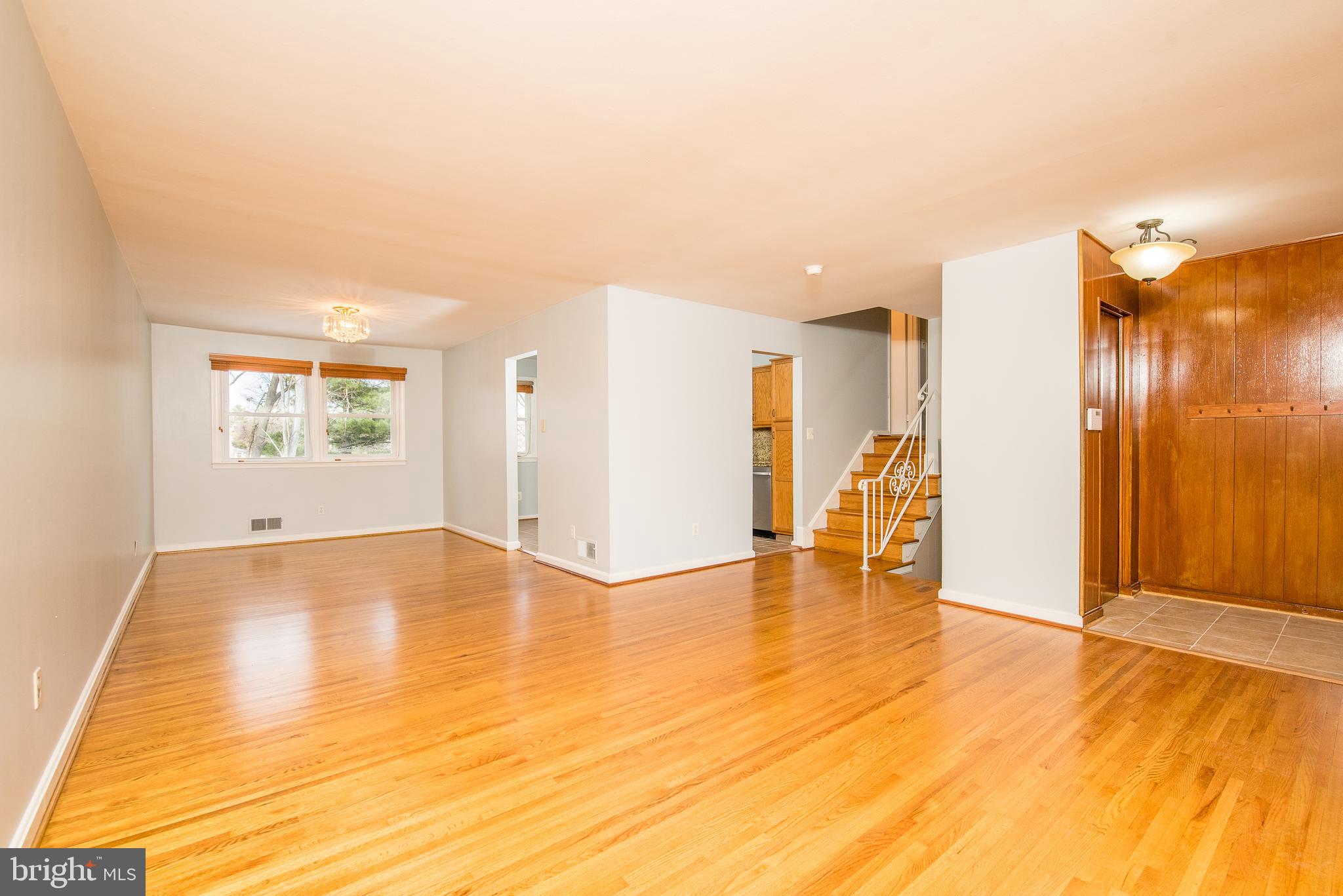 KEMP MILL HILLS - Residential