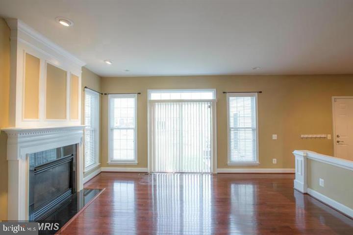 RED CEDAR MIDDLE VILLAGE - Residential Lease