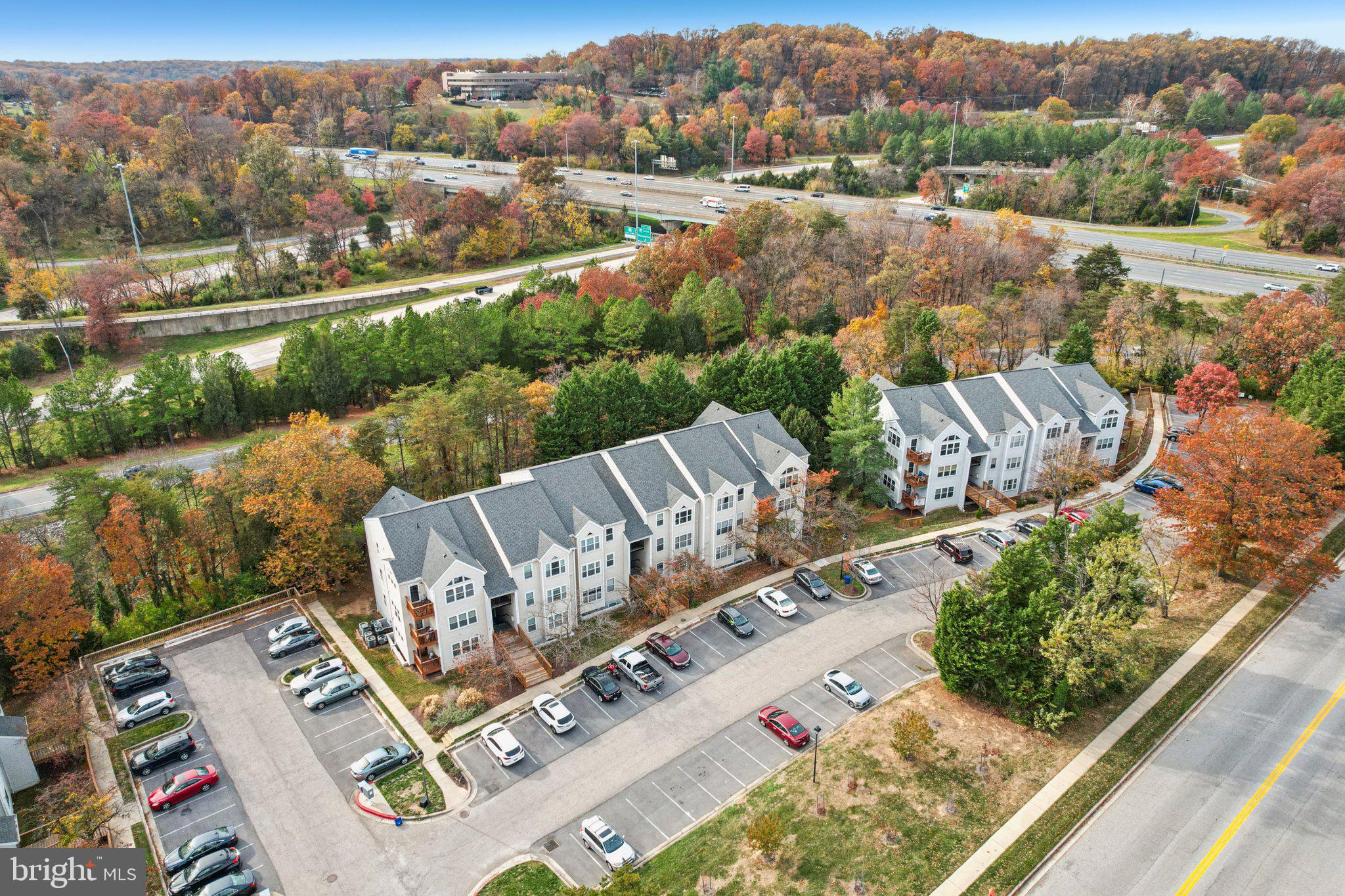 RIVERCHASE CONDOS - Residential