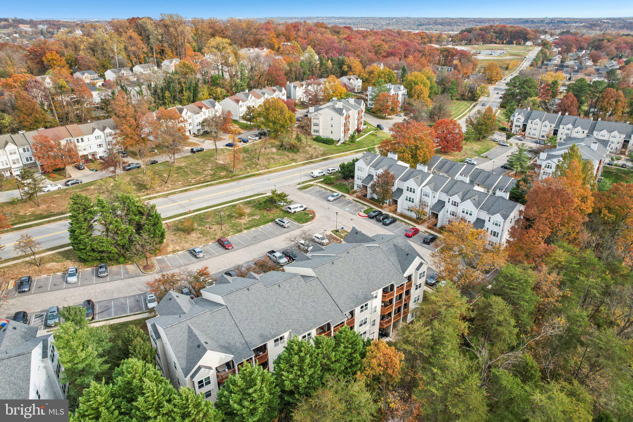 RIVERCHASE CONDOS - Residential