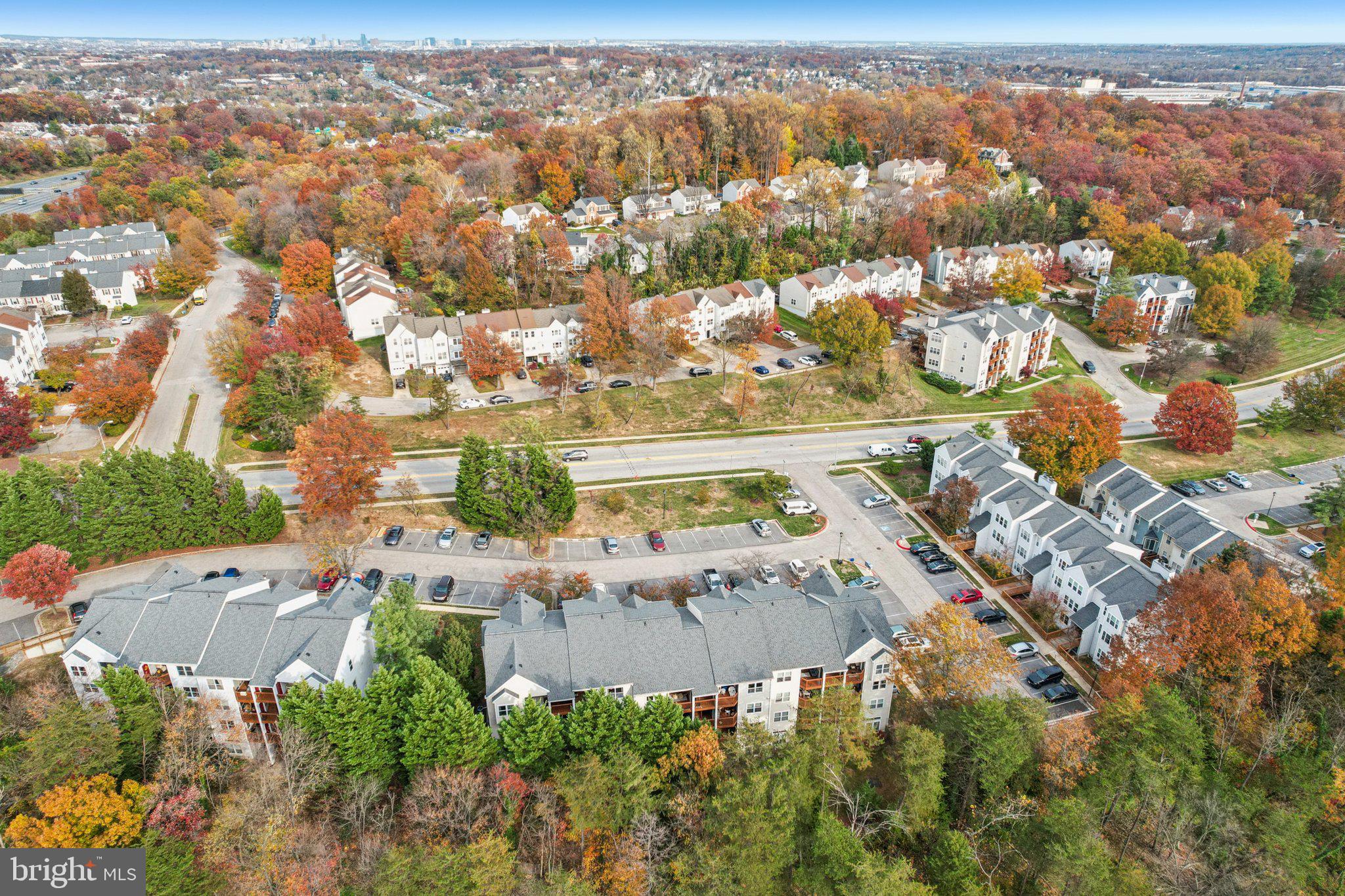 RIVERCHASE CONDOS - Residential