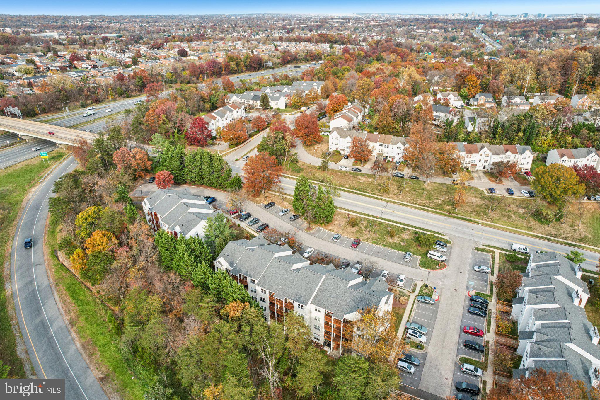 RIVERCHASE CONDOS - Residential