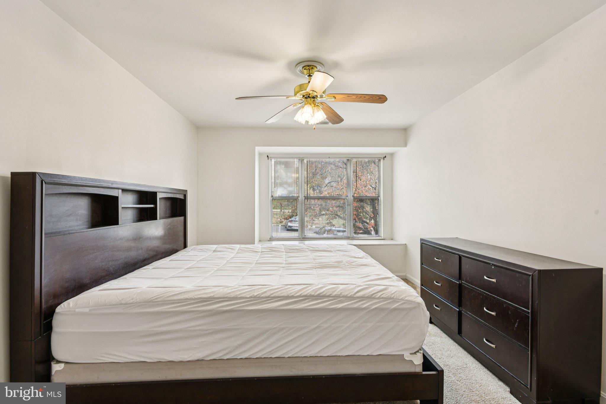 RIVERCHASE CONDOS - Residential