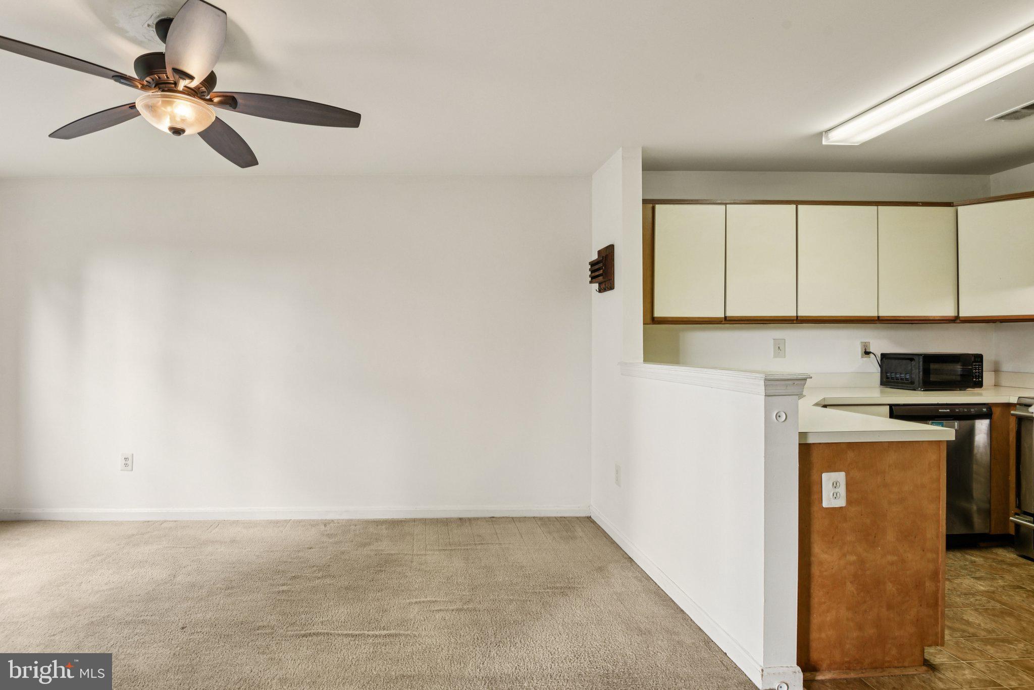 RIVERCHASE CONDOS - Residential