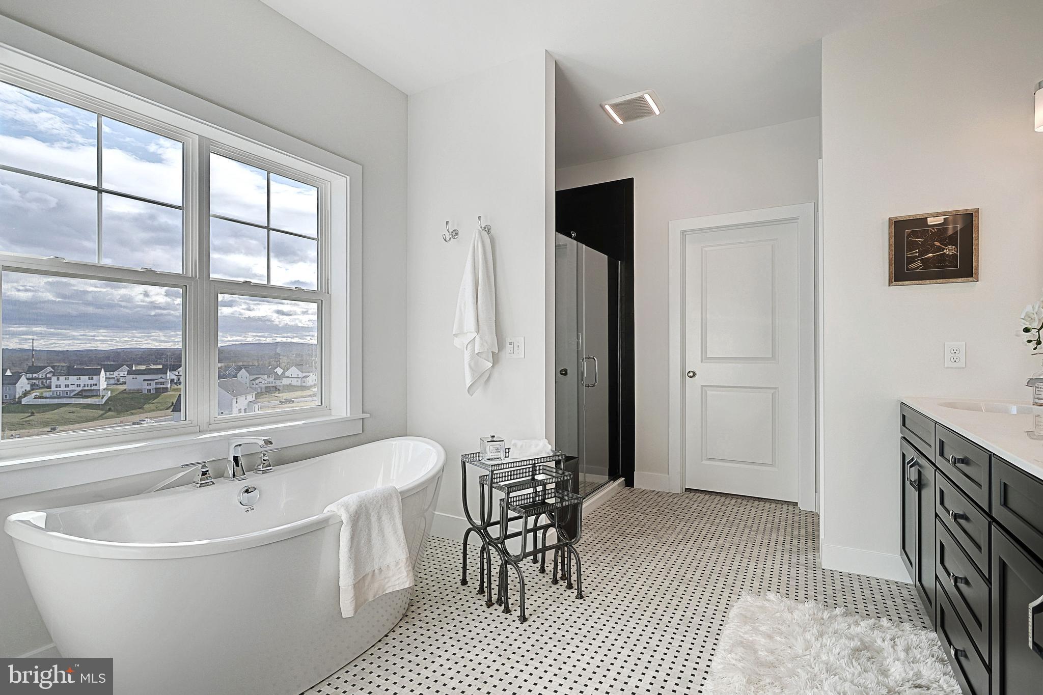 AUTUMN CHASE - Residential