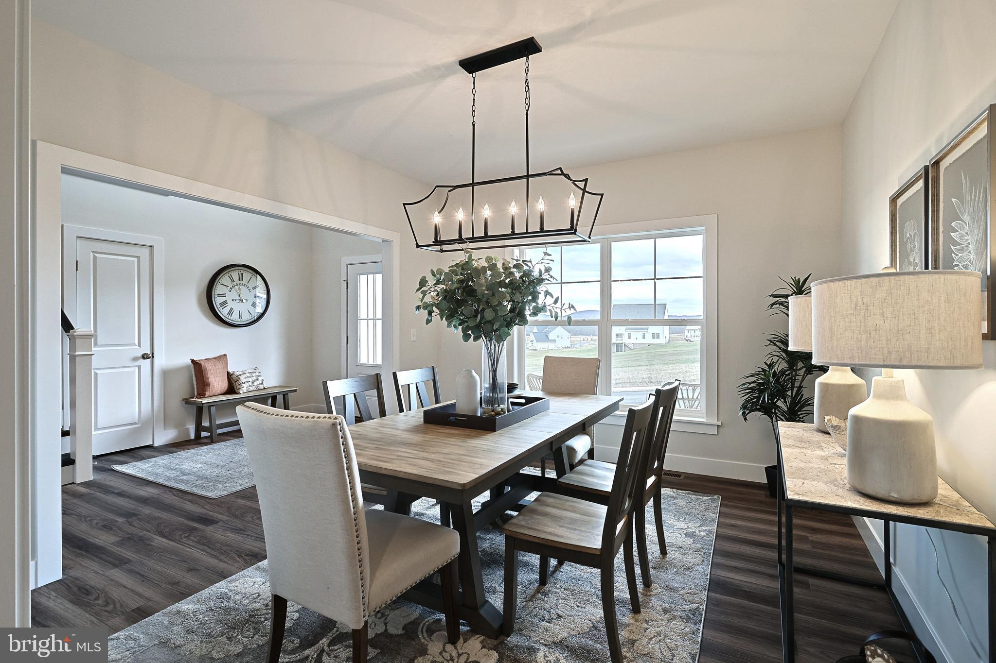 AUTUMN CHASE - Residential