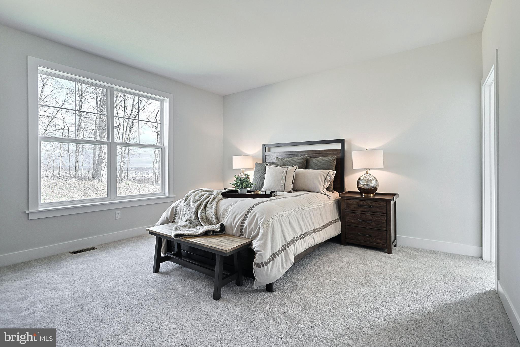 AUTUMN CHASE - Residential