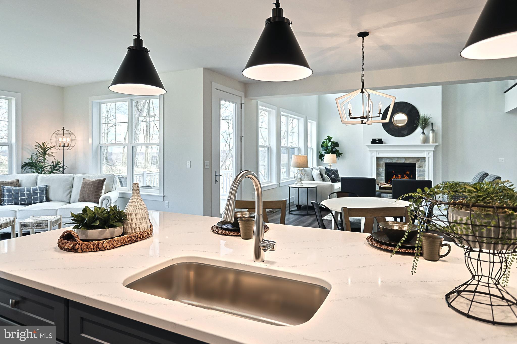 AUTUMN CHASE - Residential