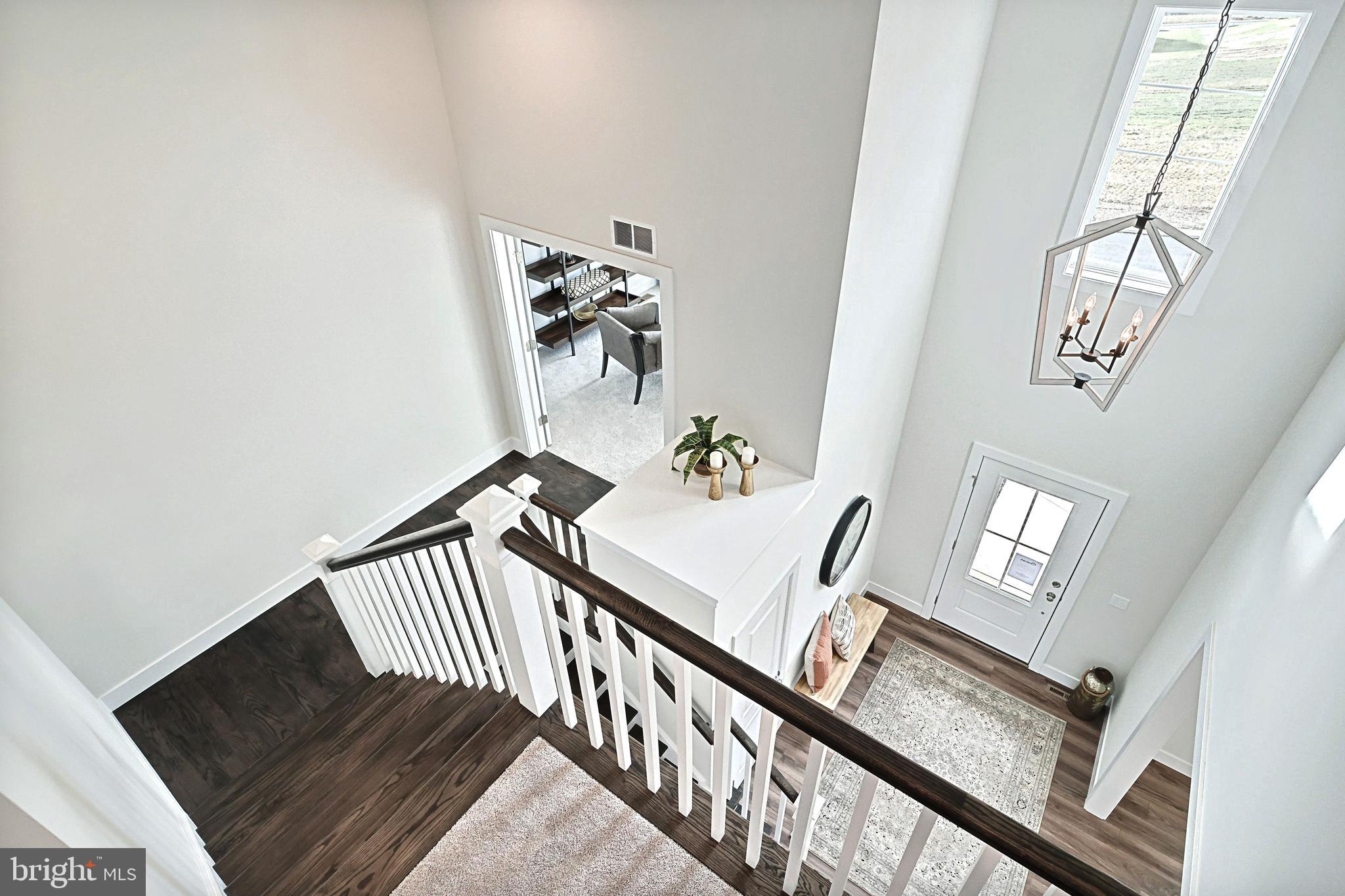 AUTUMN CHASE - Residential