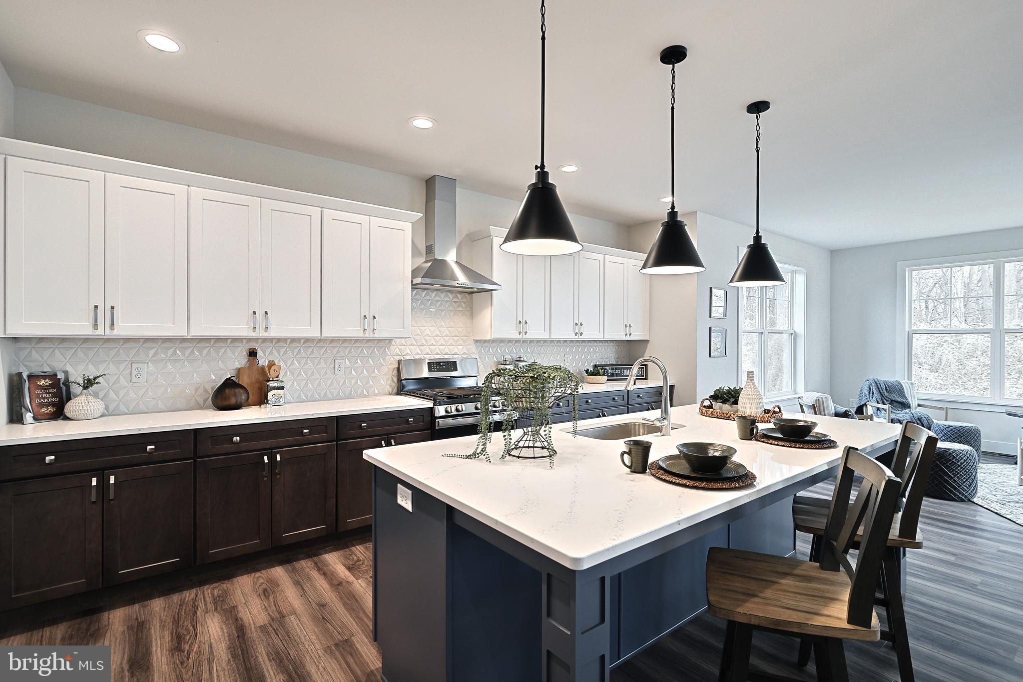 AUTUMN CHASE - Residential