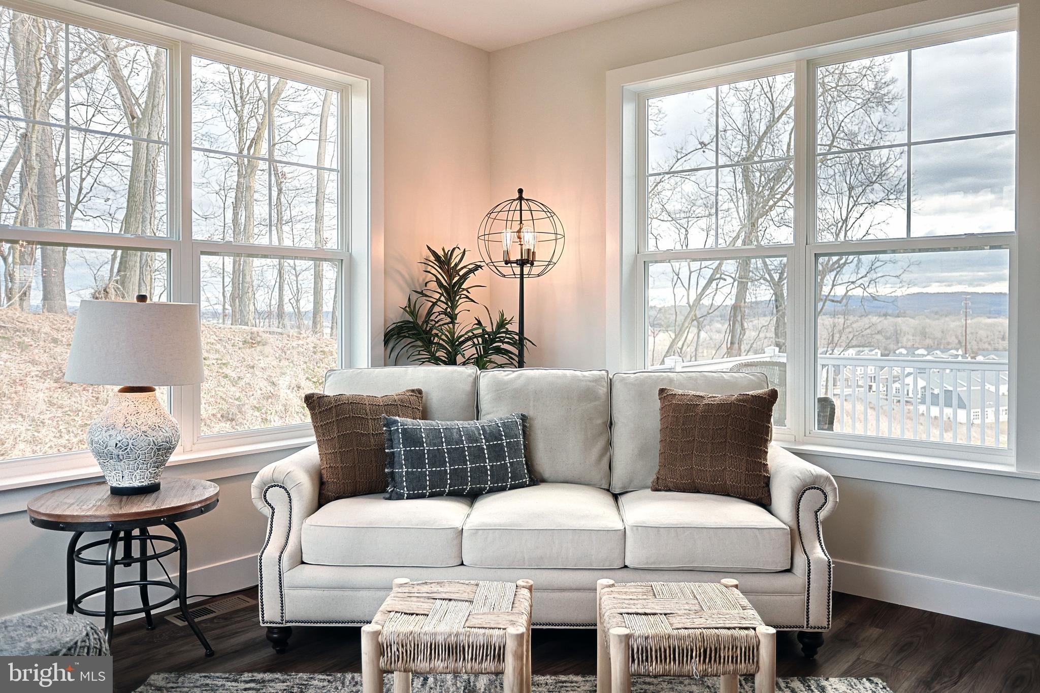 AUTUMN CHASE - Residential