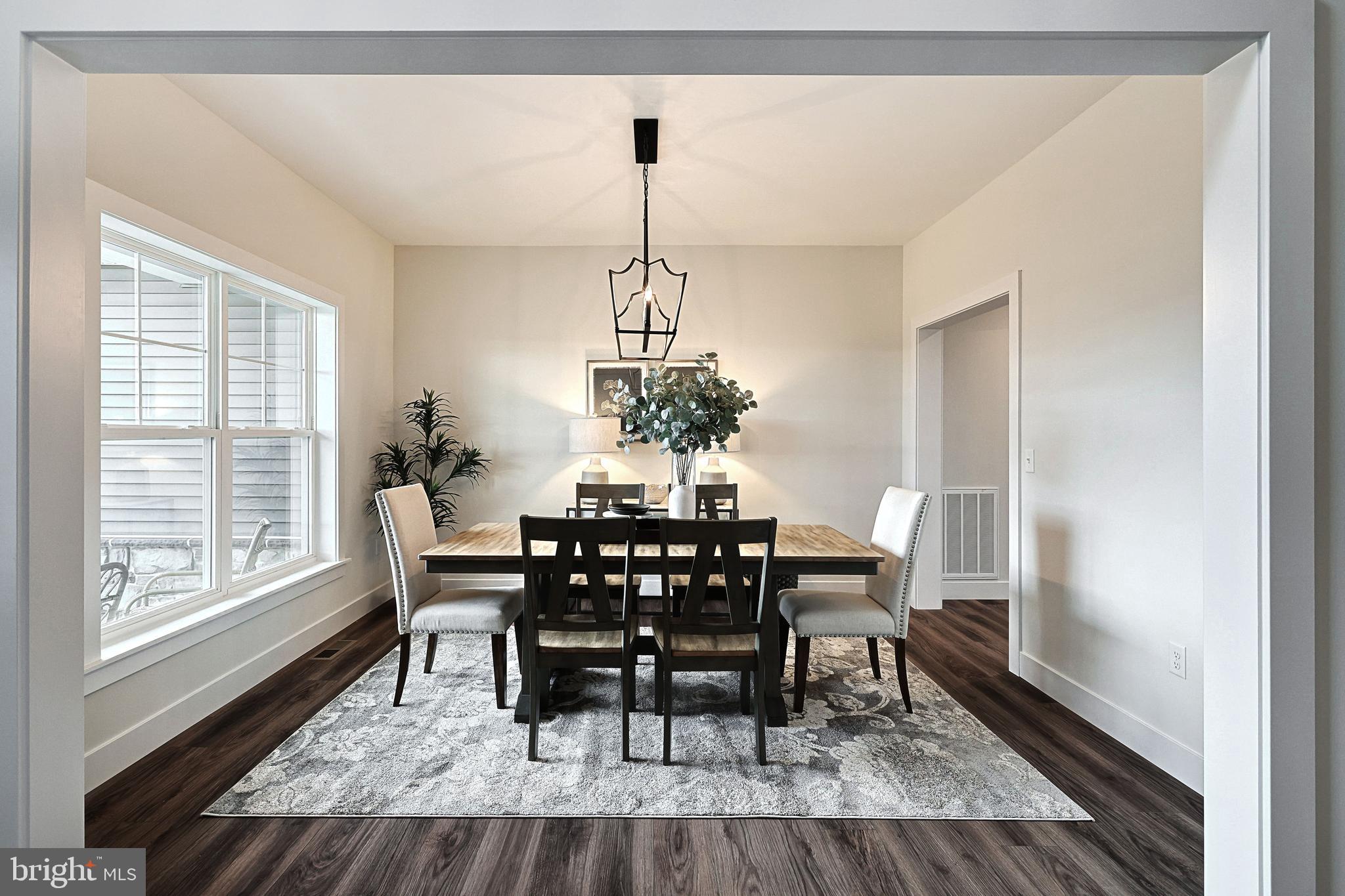 AUTUMN CHASE - Residential