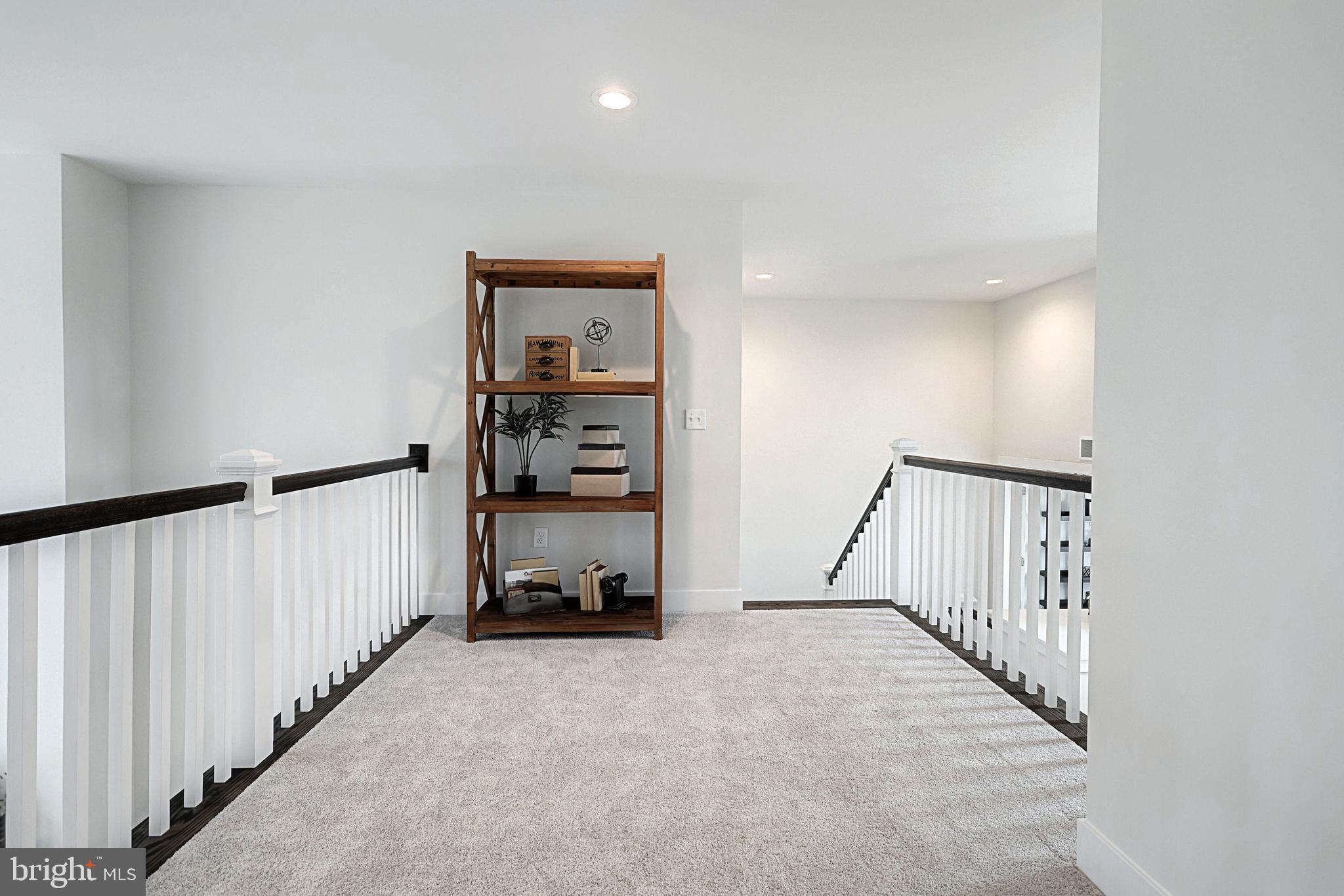 AUTUMN CHASE - Residential