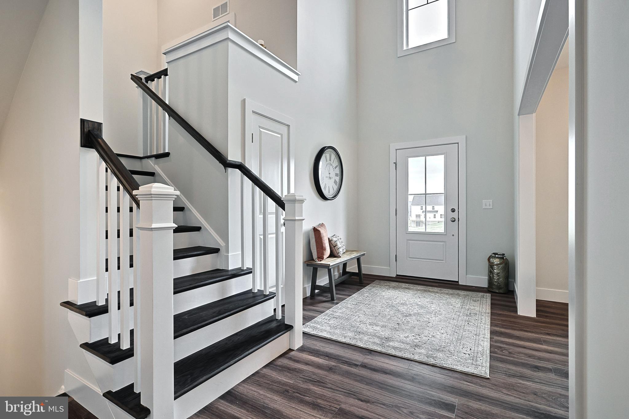 AUTUMN CHASE - Residential