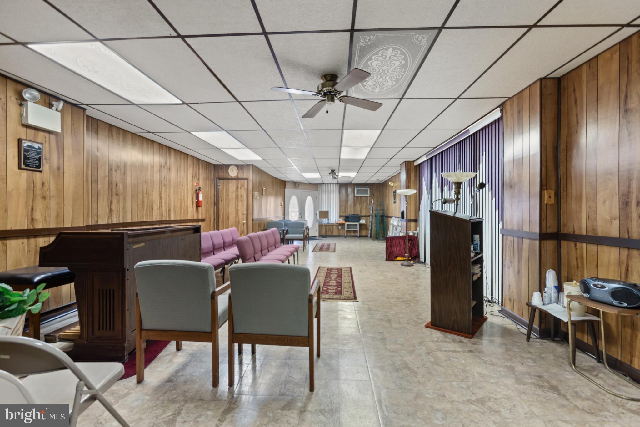 WEST OAK LANE - Commercial Sale