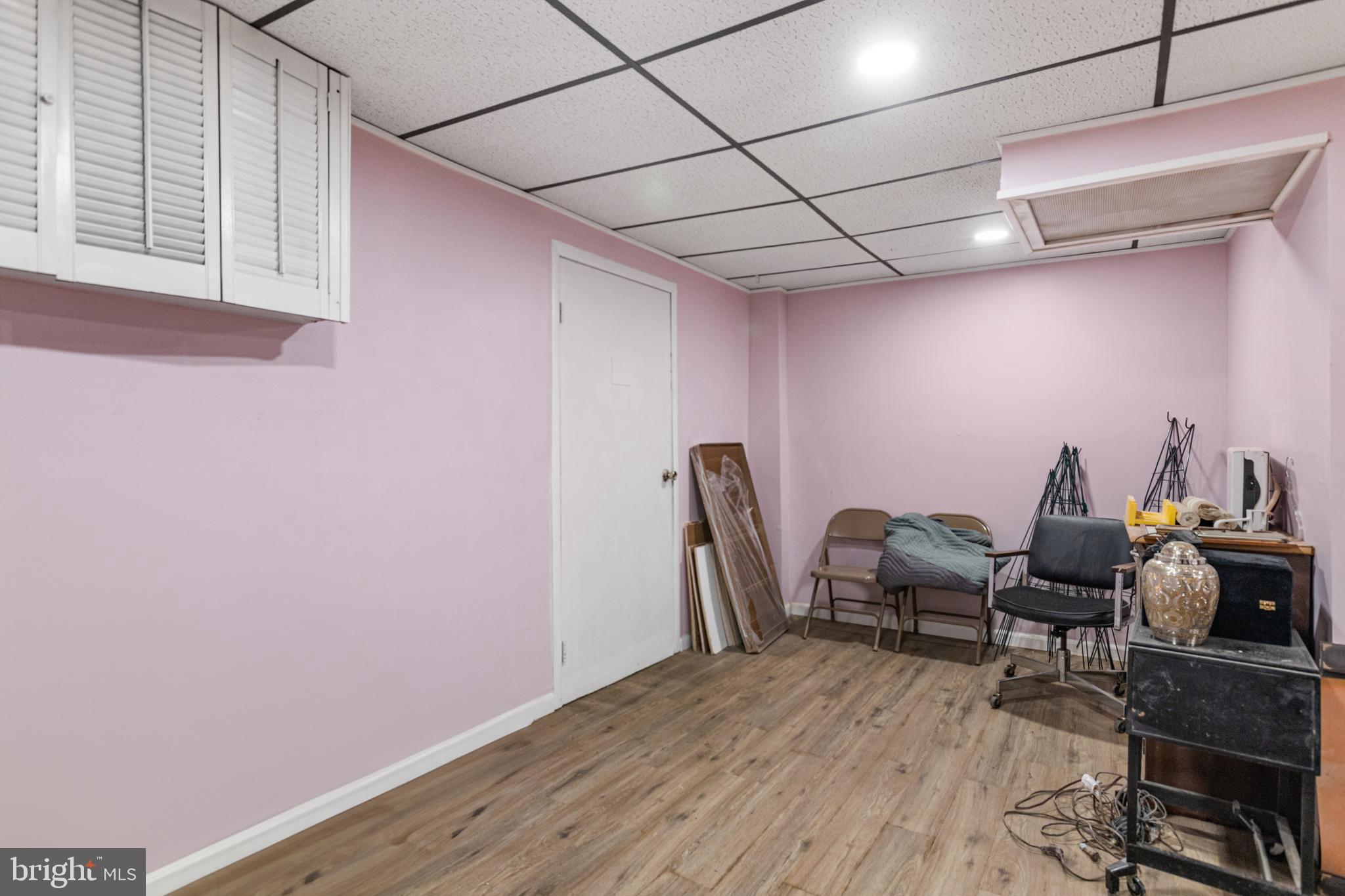 WEST OAK LANE - Commercial Sale