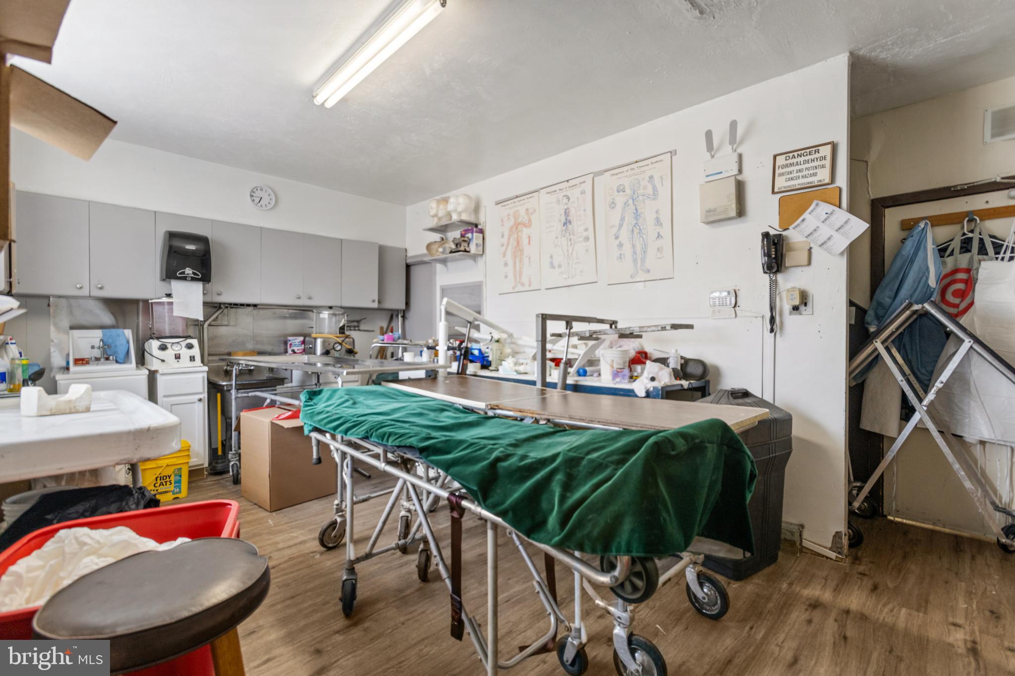 WEST OAK LANE - Commercial Sale