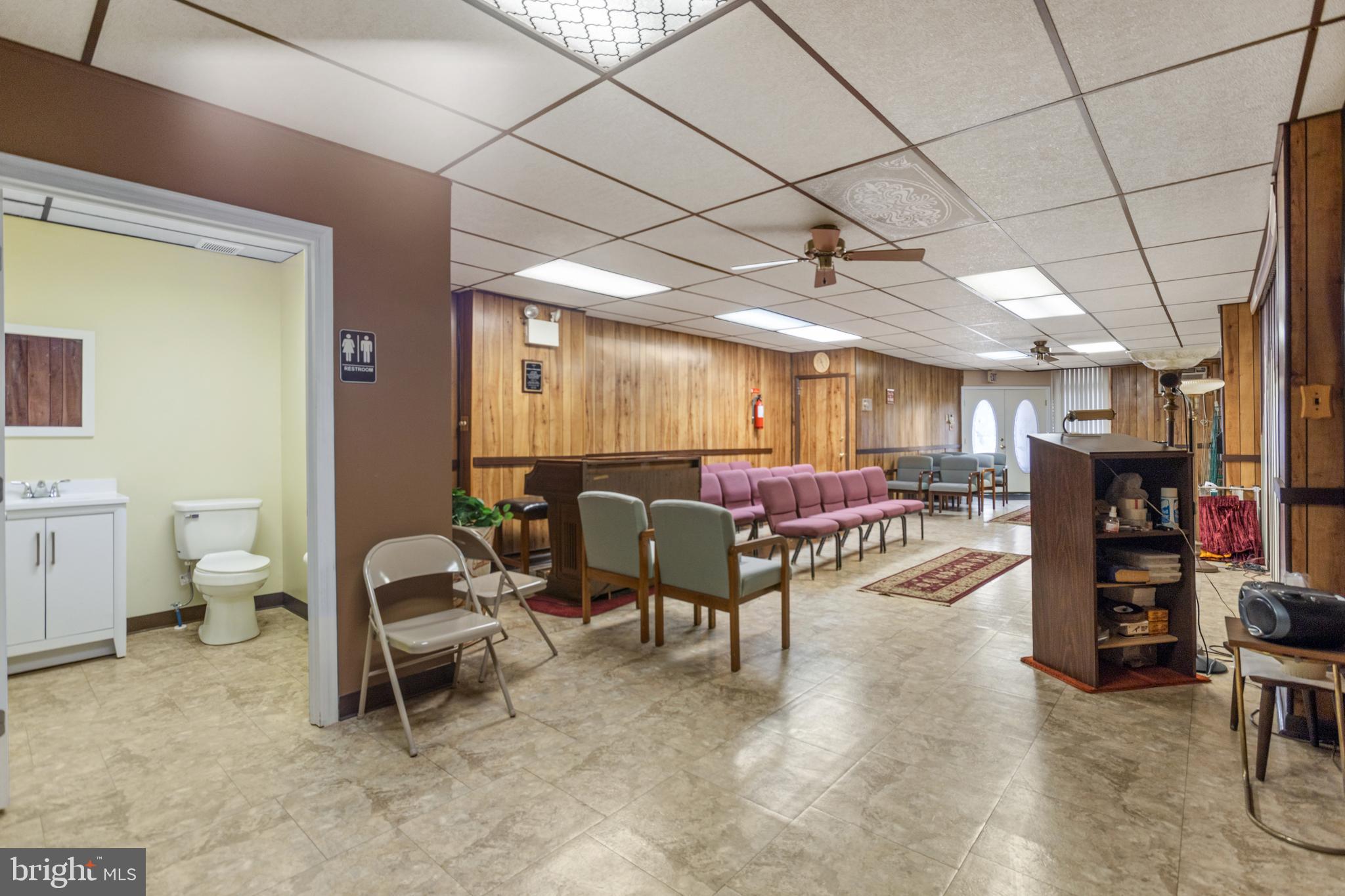 WEST OAK LANE - Commercial Sale