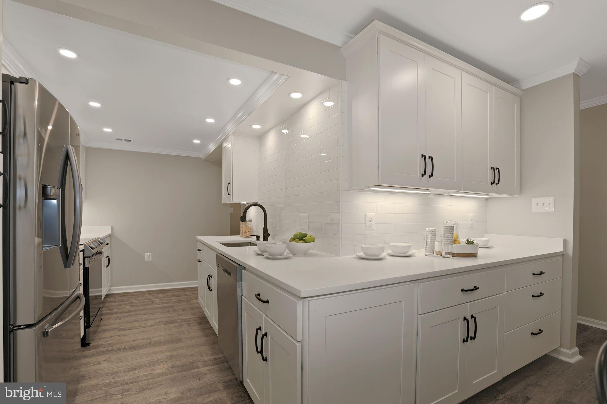 BURKE STATION SQUARE - Residential