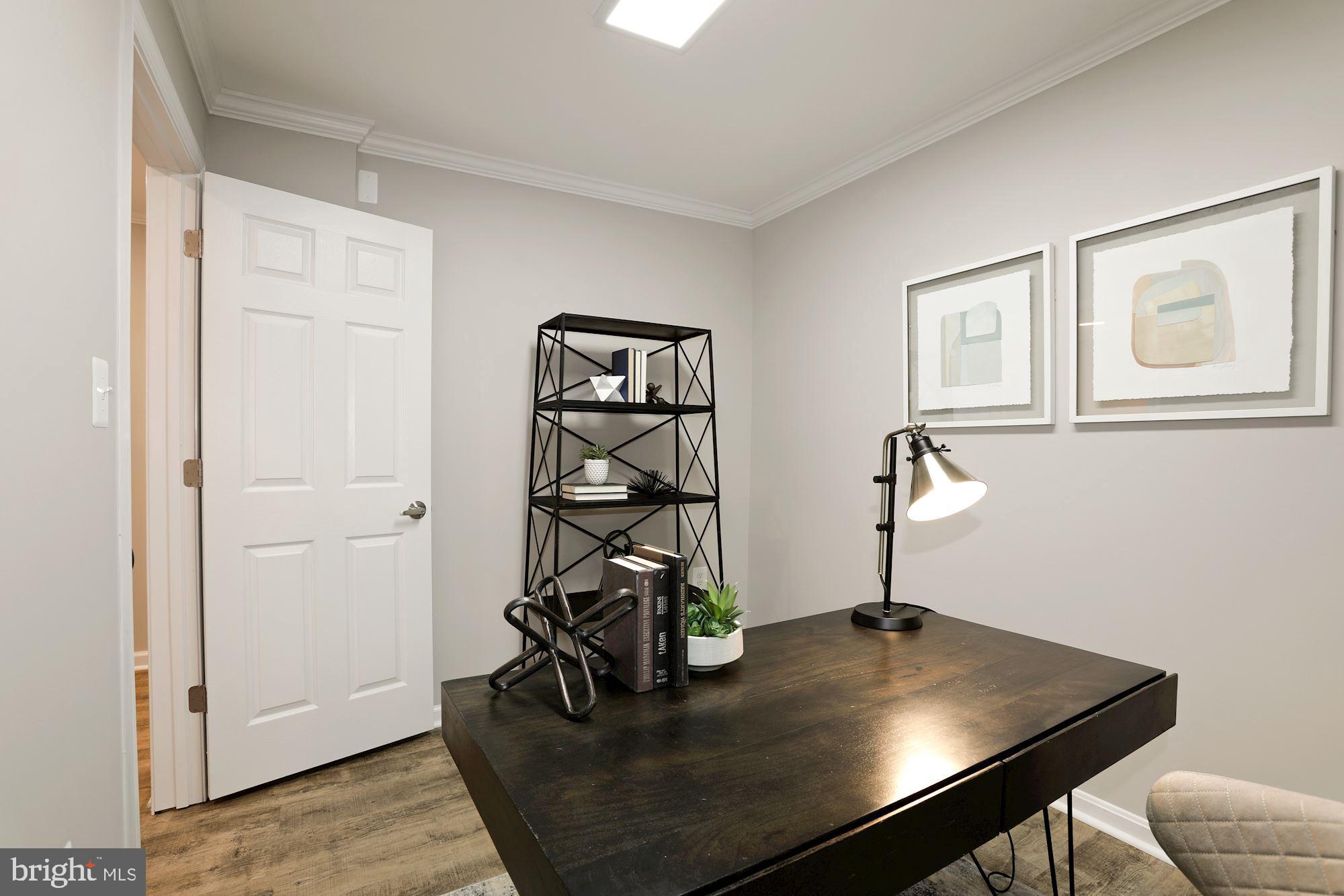 BURKE STATION SQUARE - Residential