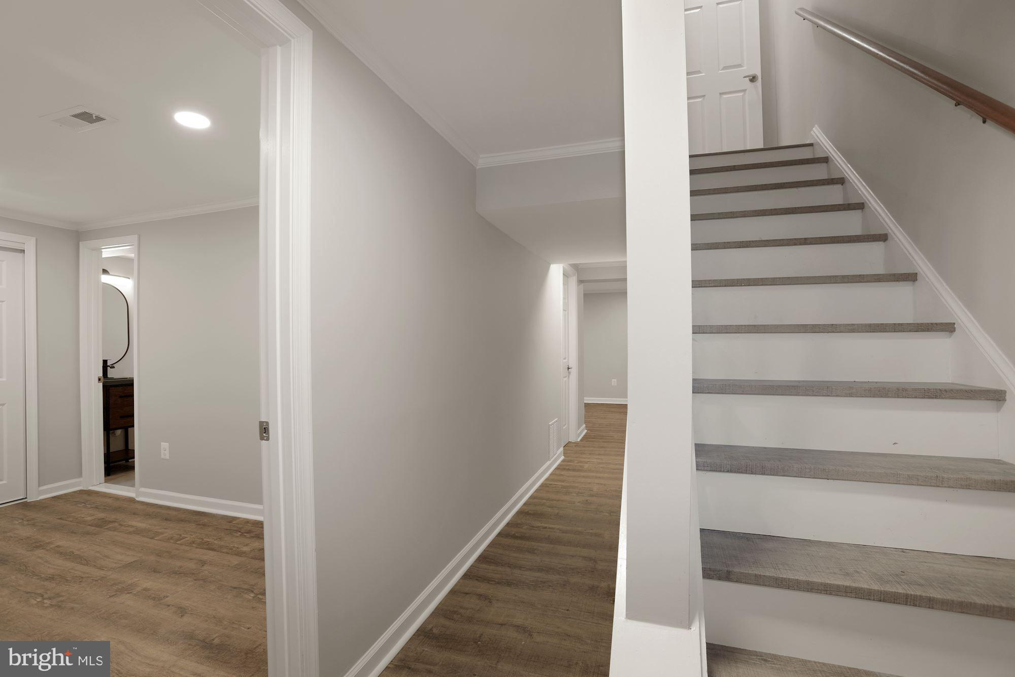 BURKE STATION SQUARE - Residential