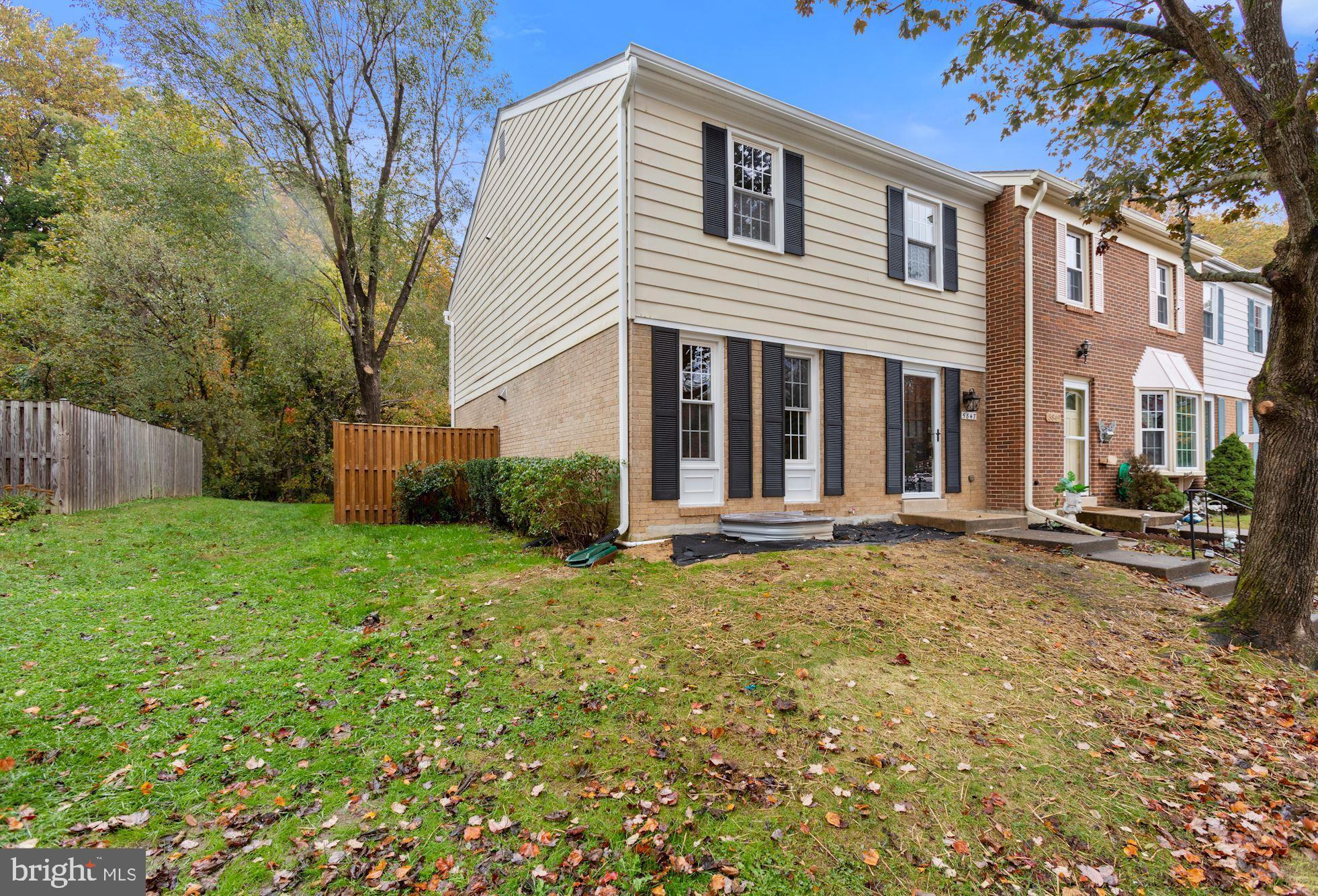 BURKE STATION SQUARE - Residential