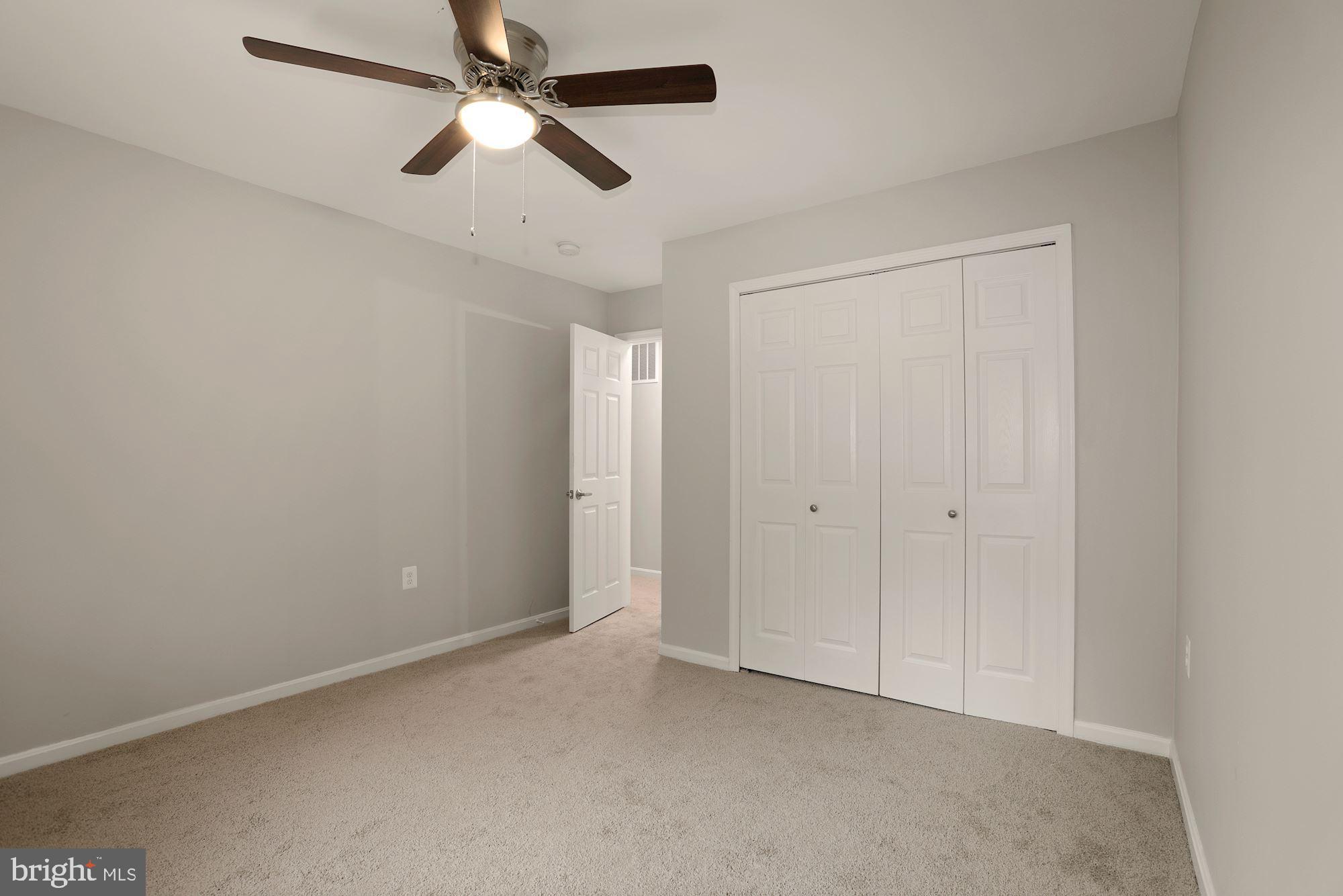 BURKE STATION SQUARE - Residential