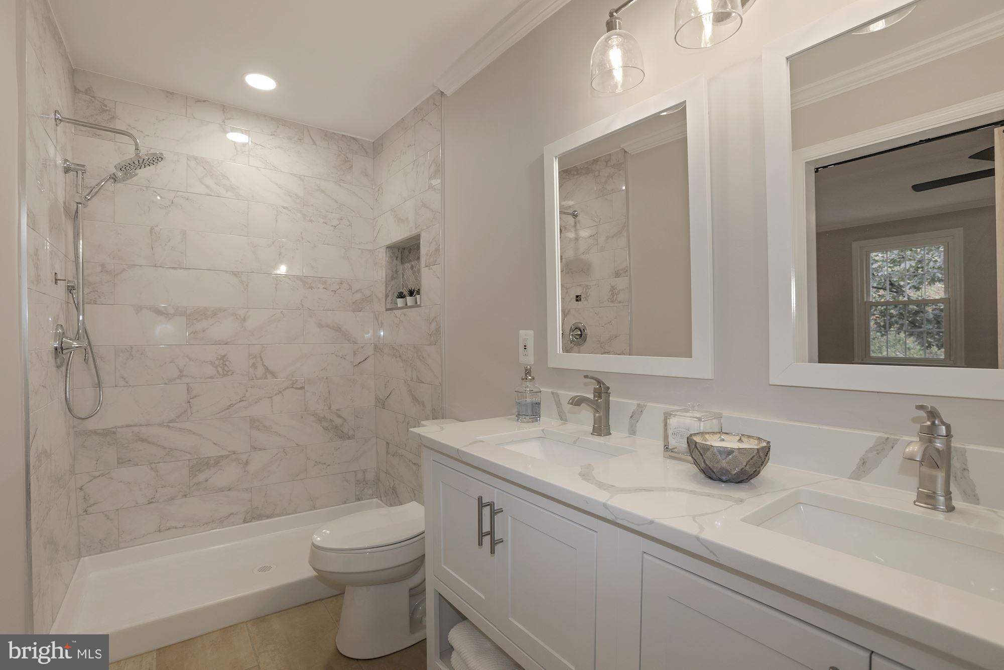 BURKE STATION SQUARE - Residential