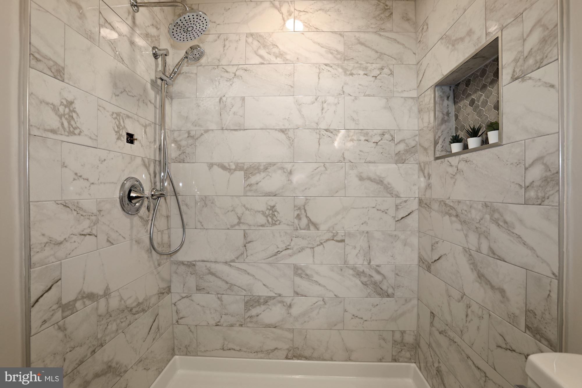 BURKE STATION SQUARE - Residential