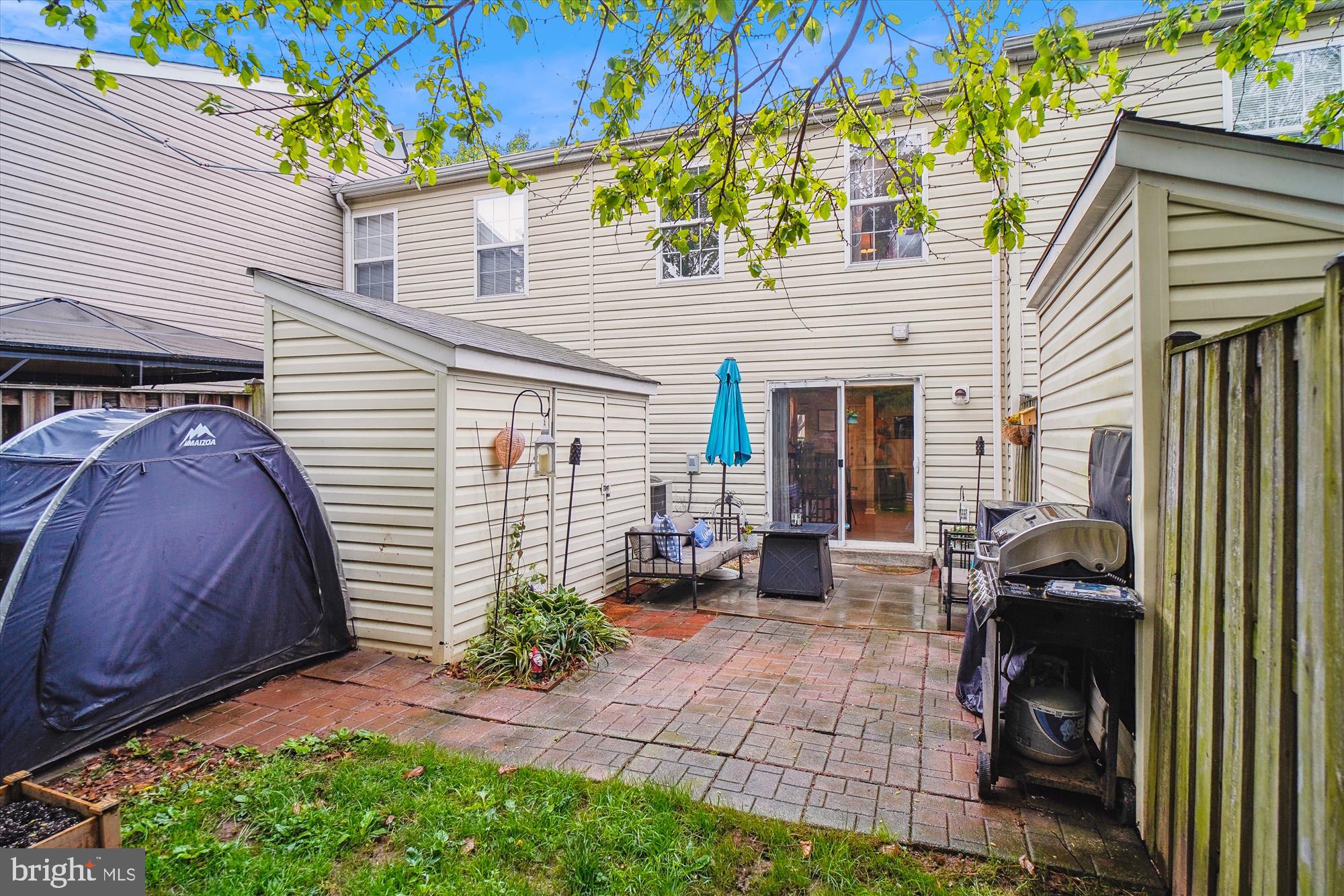 547 WELLINGTON COURT