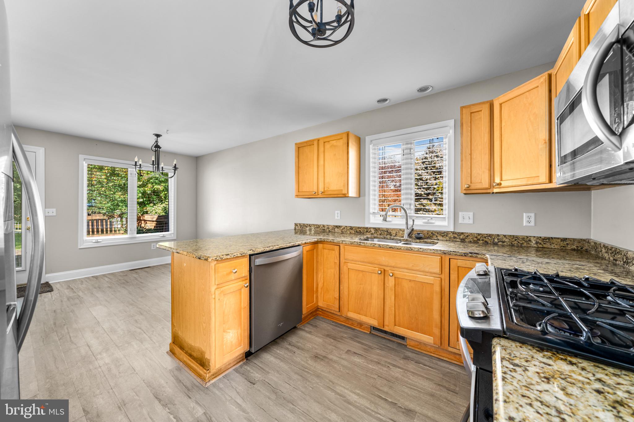 74 SANDY HILL TRL