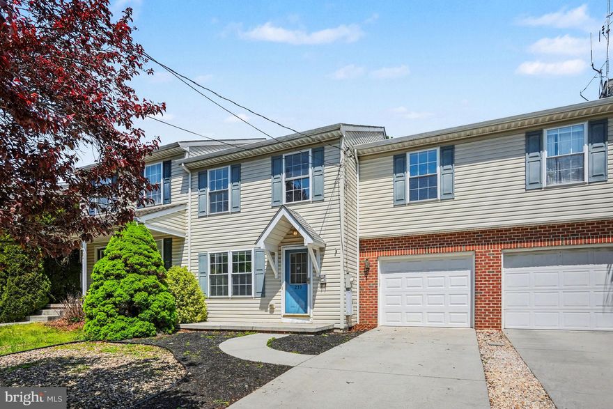 Welcome to 239 G St in Carlisle! This 3-bedroom, 2.5-bath townhouse is just minutes from downtown and offers easy, low-maintenance living.
Inside, you’ll find brand-new flooring throughout, a cozy living room, and a spacious kitchen with stainless steel appliances, including a gas stove, refrigerator, and brand-new dishwasher. The dining area opens to a private patio through sliding glass doors—perfect for relaxing or entertaining. A combined laundry and powder room completes the main floor.
Upstairs features three generously sized bedrooms. The primary suite offers two large closets and a private bath with a tub/shower combo. The second bedroom includes a large walk-in closet and a comfortable seating area. The third bedroom is filled with natural light and is carpeted, located near a second full hall bathroom with new vinyl flooring.
Additional highlights include a one-car garage, walk-up attic for extra storage, easy-care yard, a brand-new gas furnace (Feb 2026), and both the roof and A/C unit replaced during current ownership.
A move-in ready home in a convenient location—don’t miss it!
