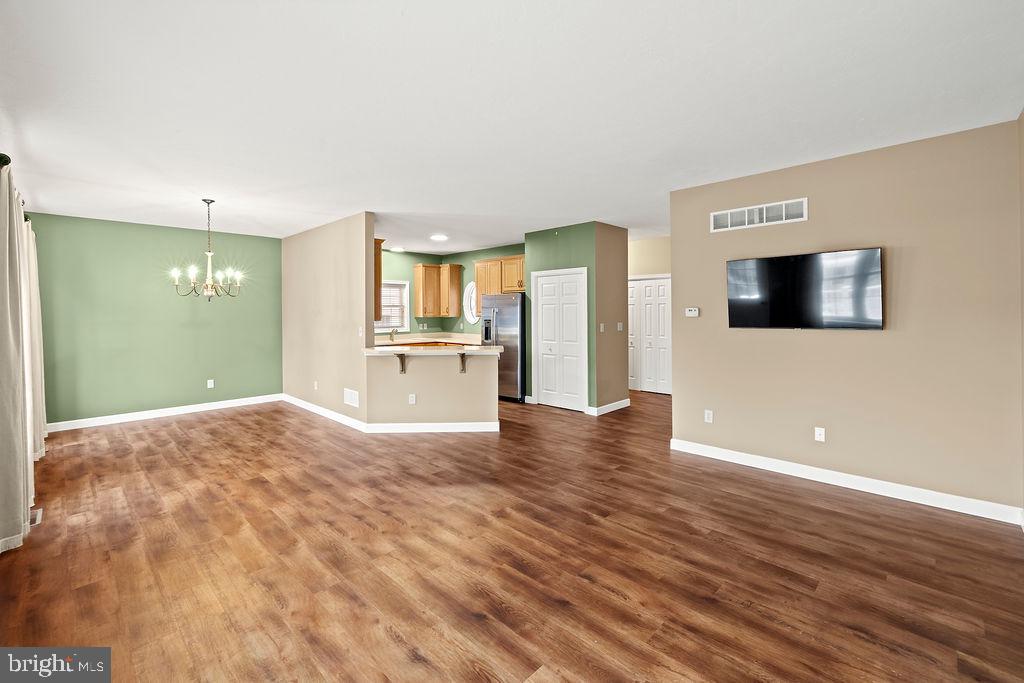 DEATRICK VILLAGE - Residential