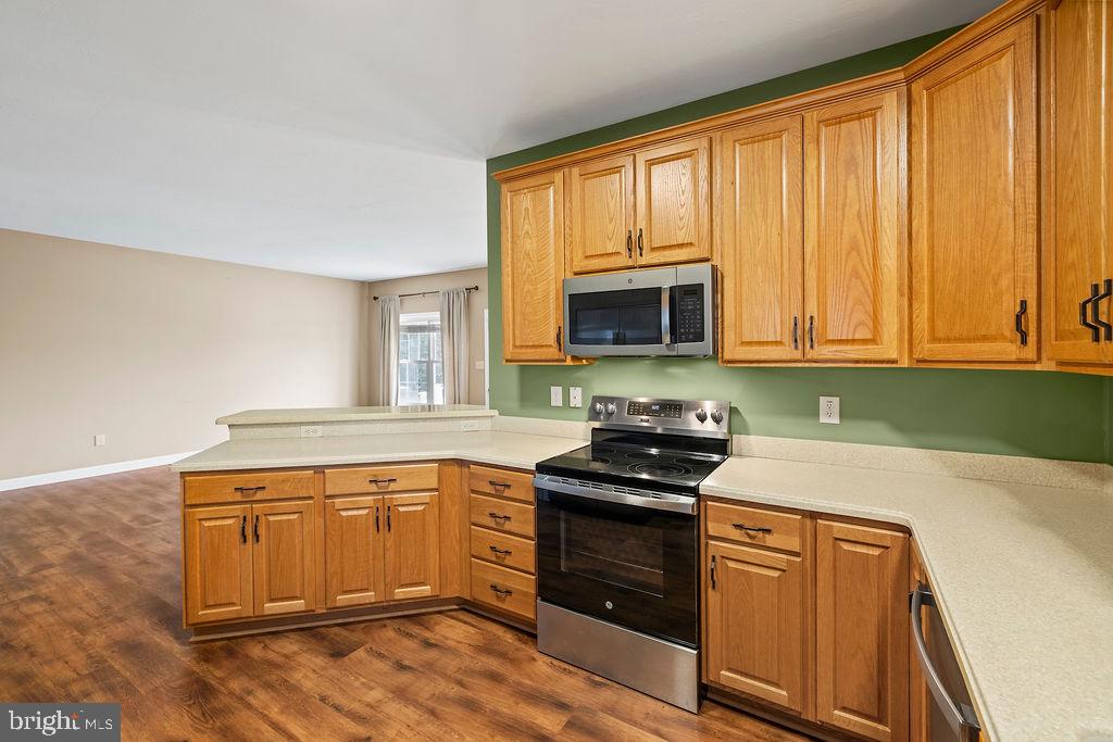 DEATRICK VILLAGE - Residential