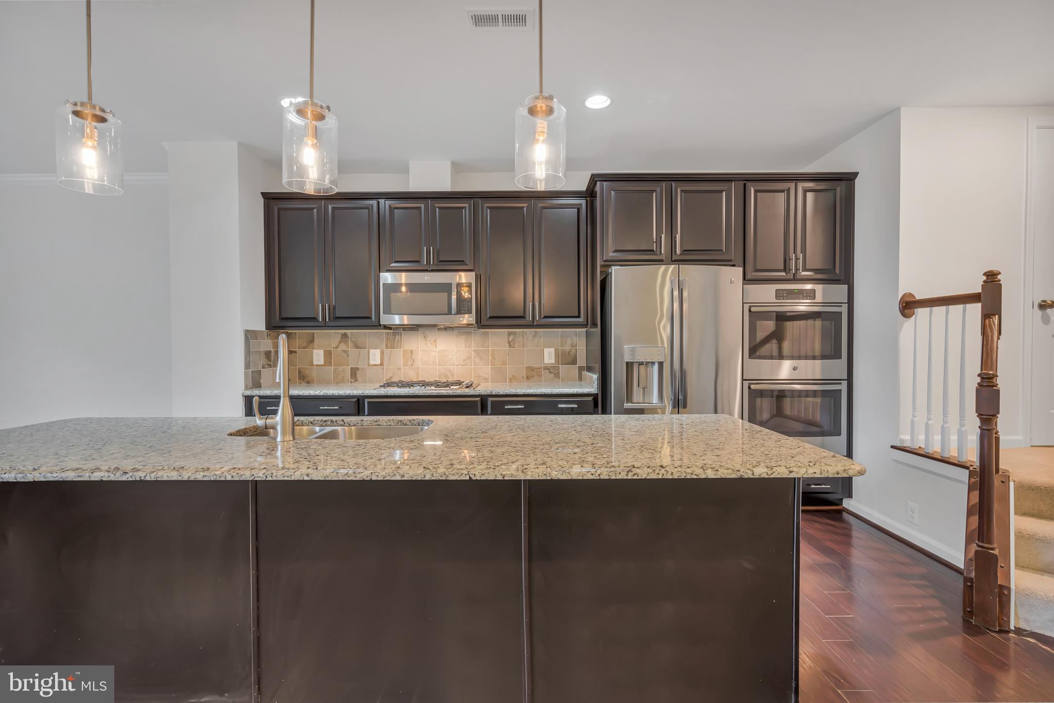 42482 BENFOLD SQUARE