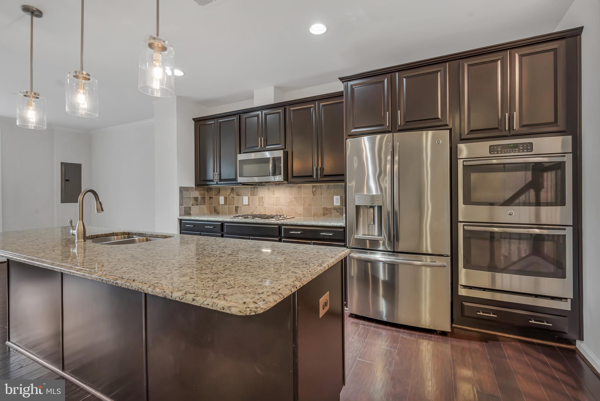 42482 BENFOLD SQUARE