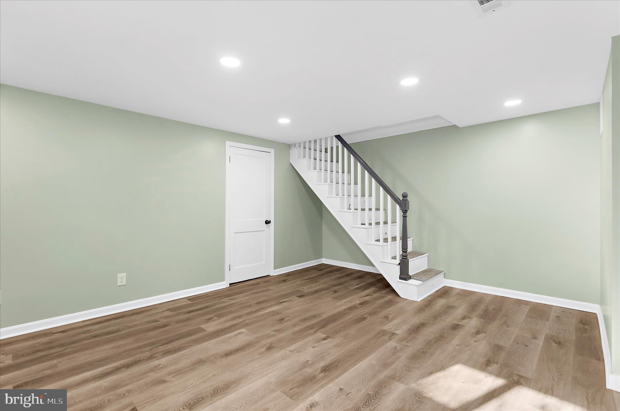 ACADEMY HEIGHTS - Residential Lease