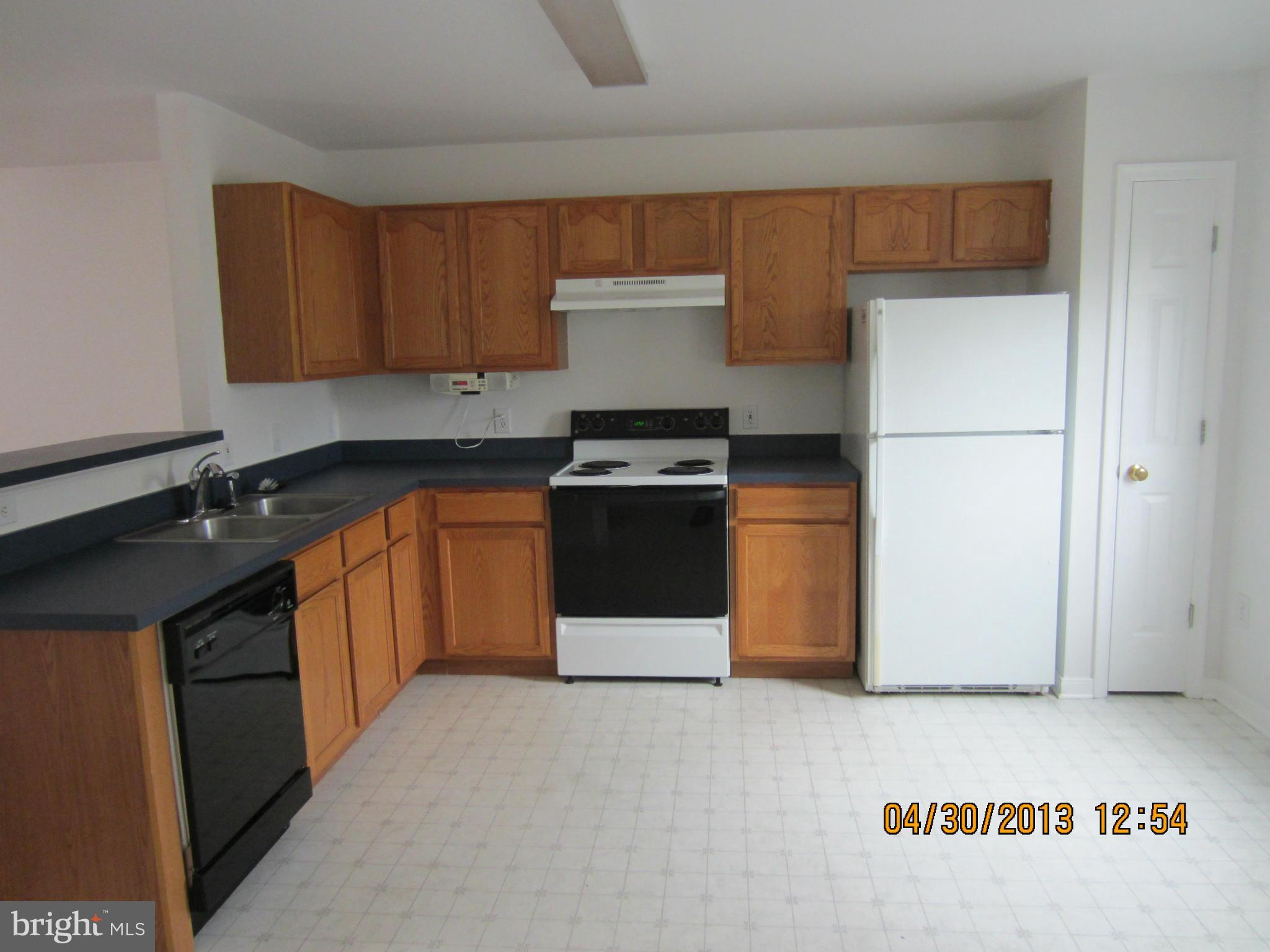 STONE RIVER - Residential Lease