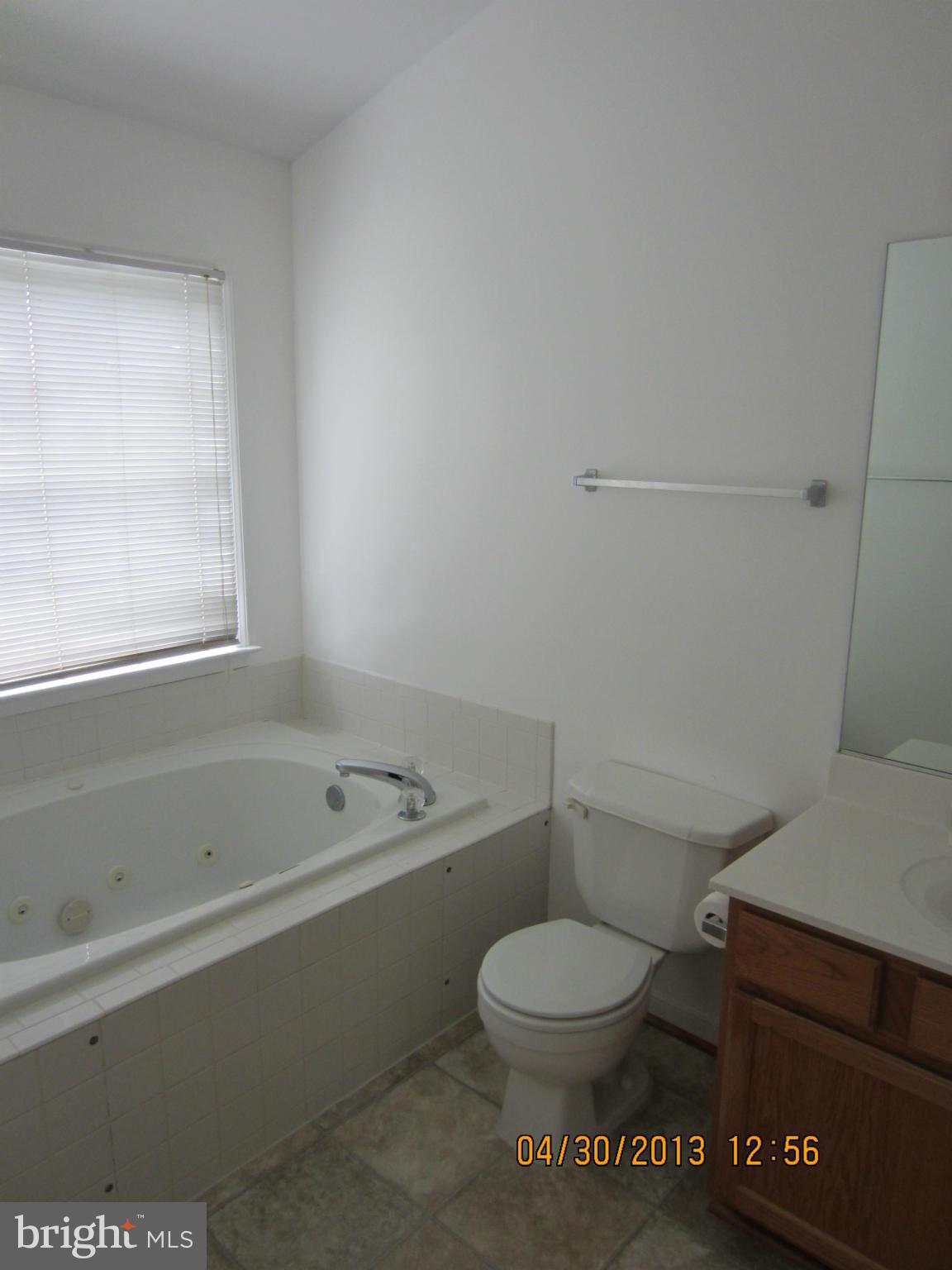 STONE RIVER - Residential Lease