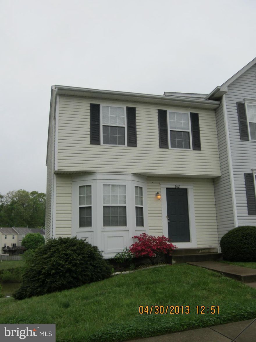 **Available July 1st, 2016- Vouchers not accepted. Bright & sunny end unit townhouse with great space! 3 finished levels of home that look upon community pond. Eat in kitchen, deck, master bedroom suite with walk-in closet and jetted tub. Large basement space with gas fireplace and washer/dryer.  Great find in North Stafford!