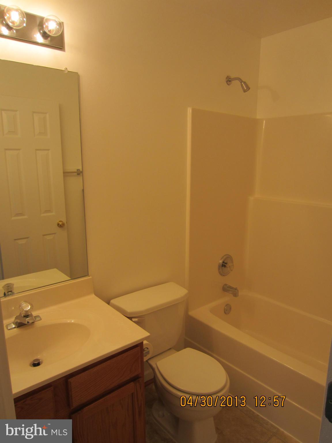 STONE RIVER - Residential Lease